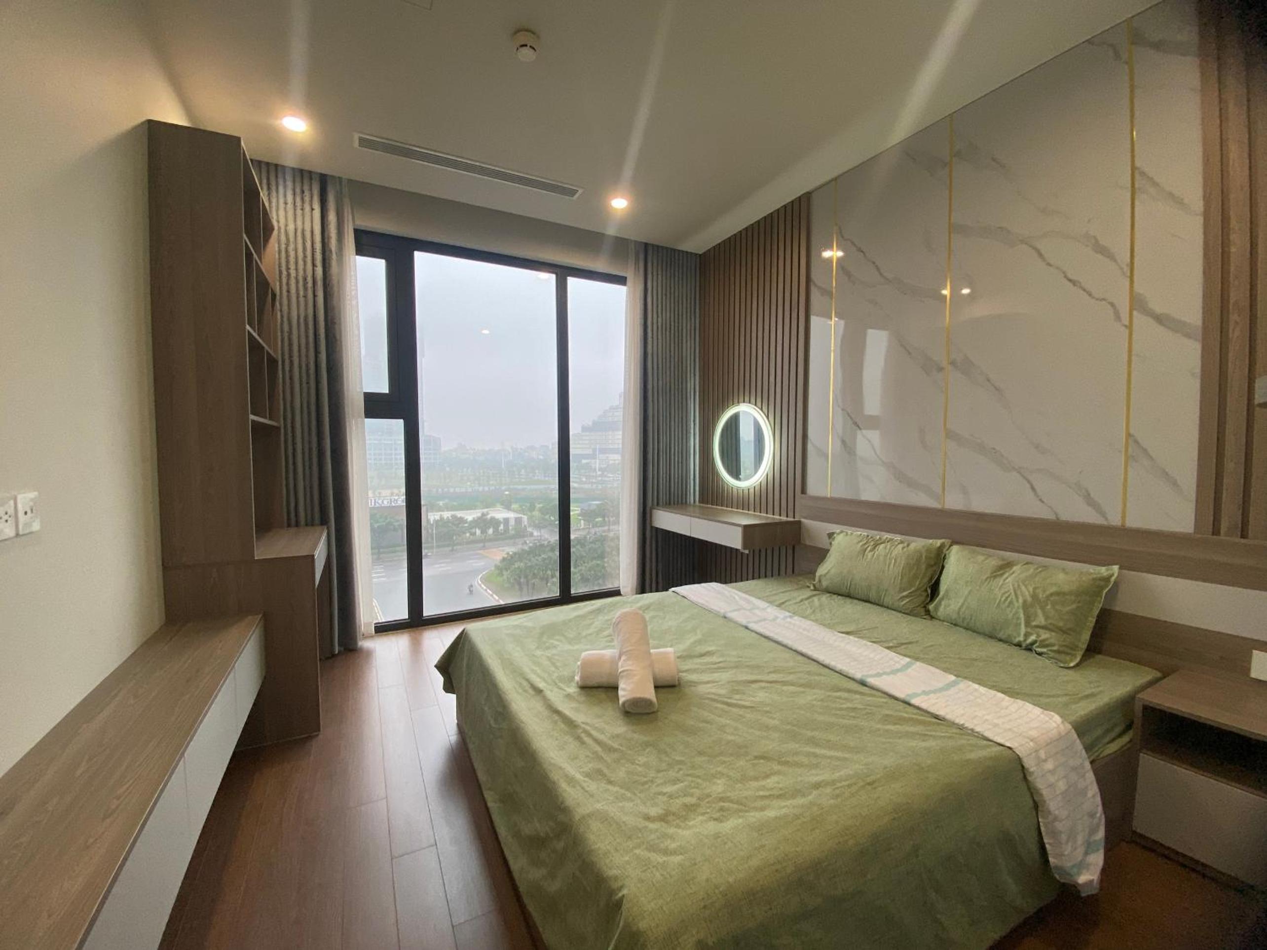 The Matrix One Private 2Brs Apt near Le Quang Dao