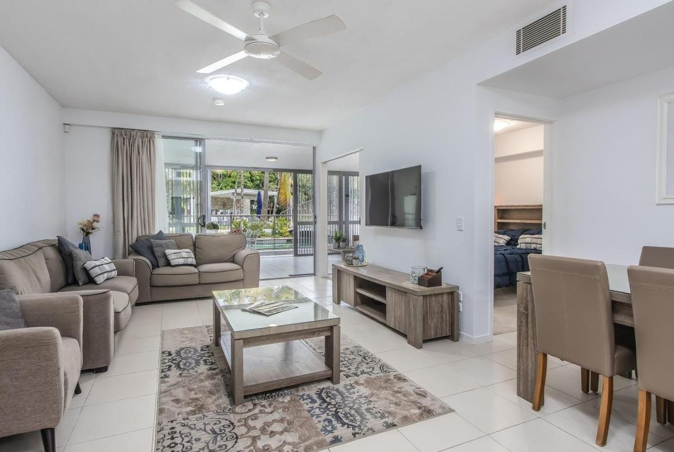 Drift North Beachfront Apartments - Private Apartments