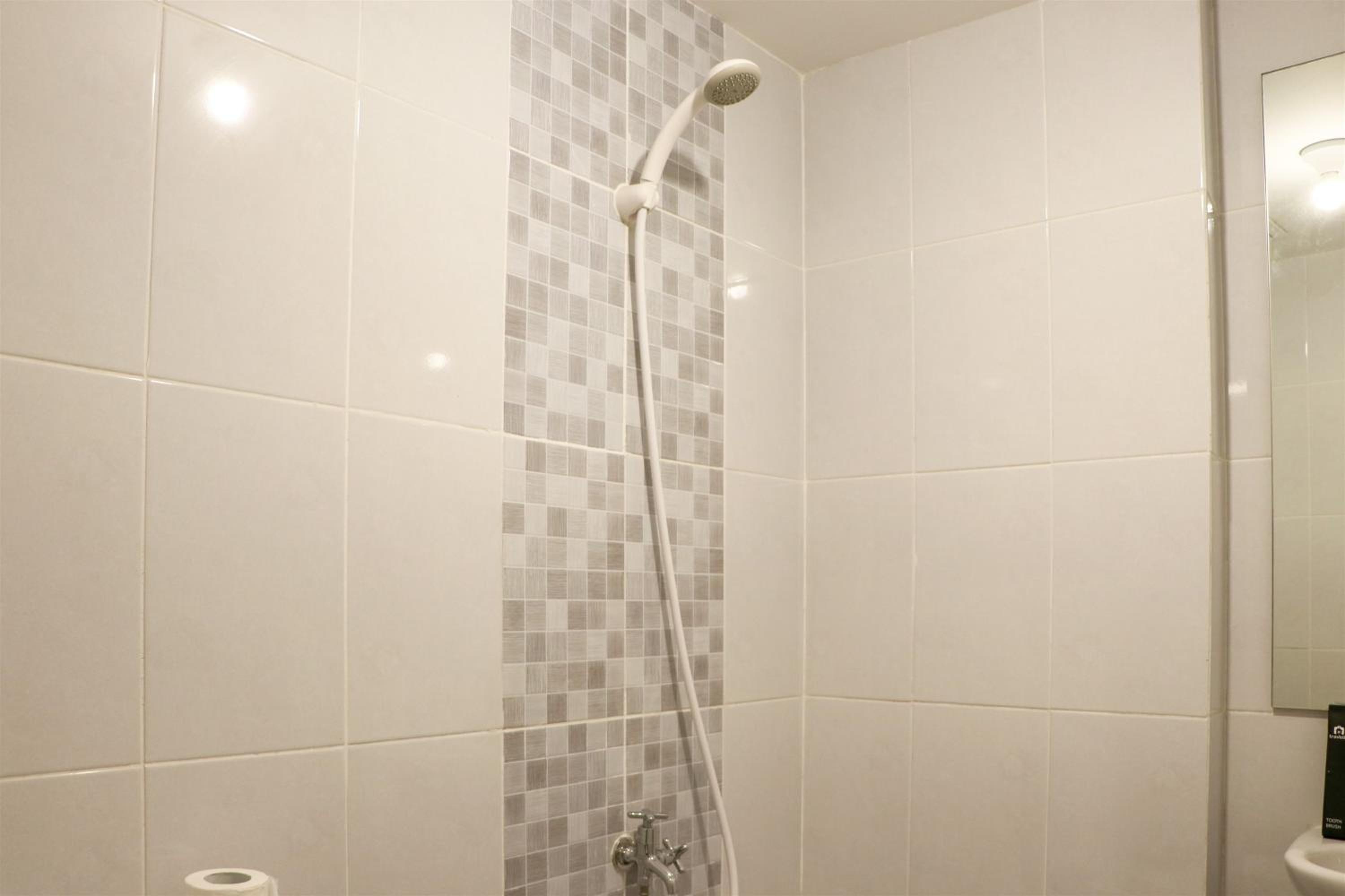 Comfort 2BR at 21st Floor Tokyo Riverside PIK 2 Apartment By Travelio view 5