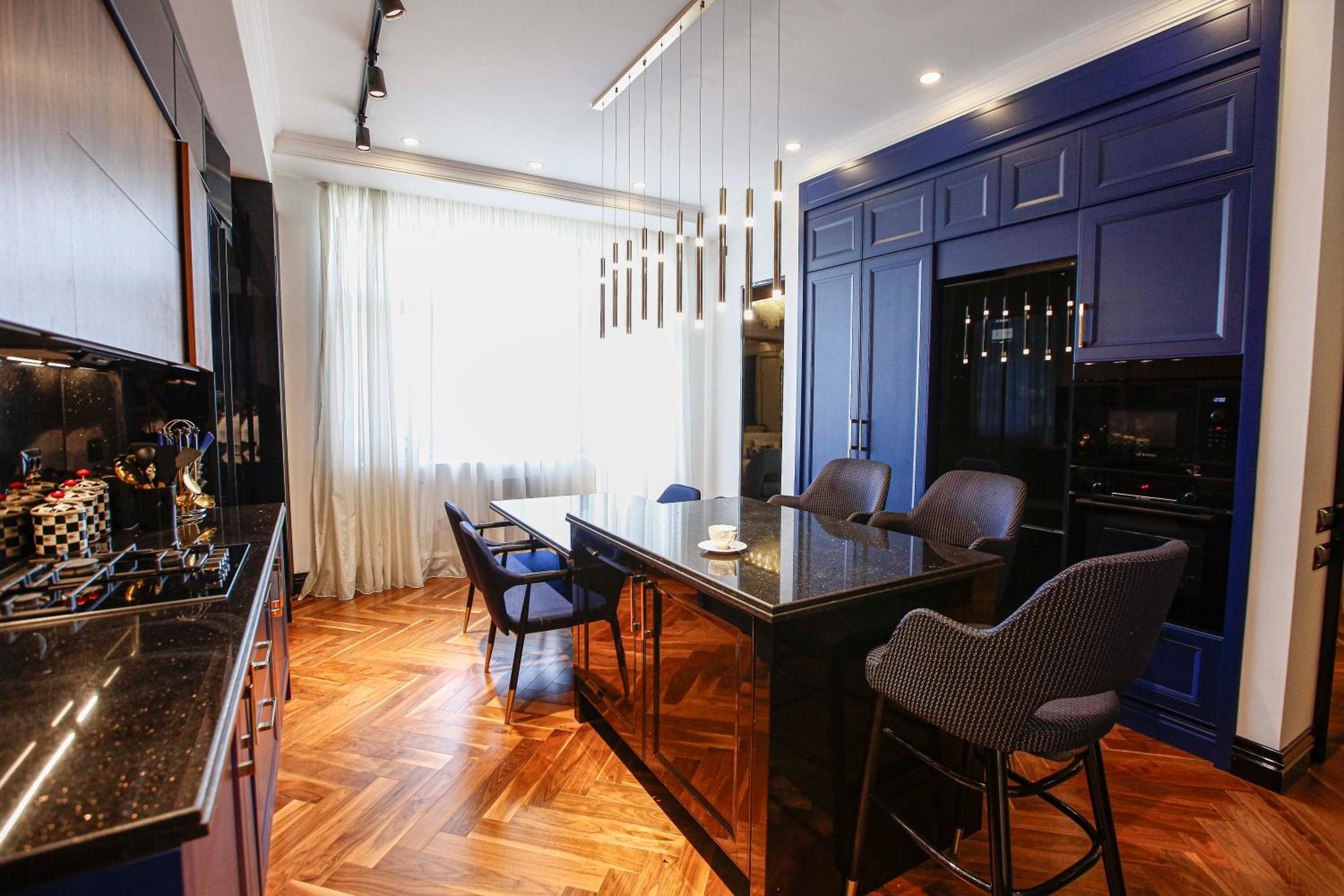 Luxury Baku center Apt