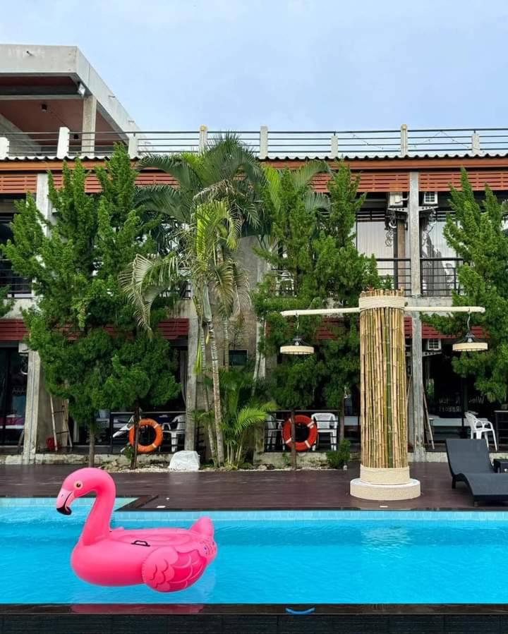 Windy Seaview Resort