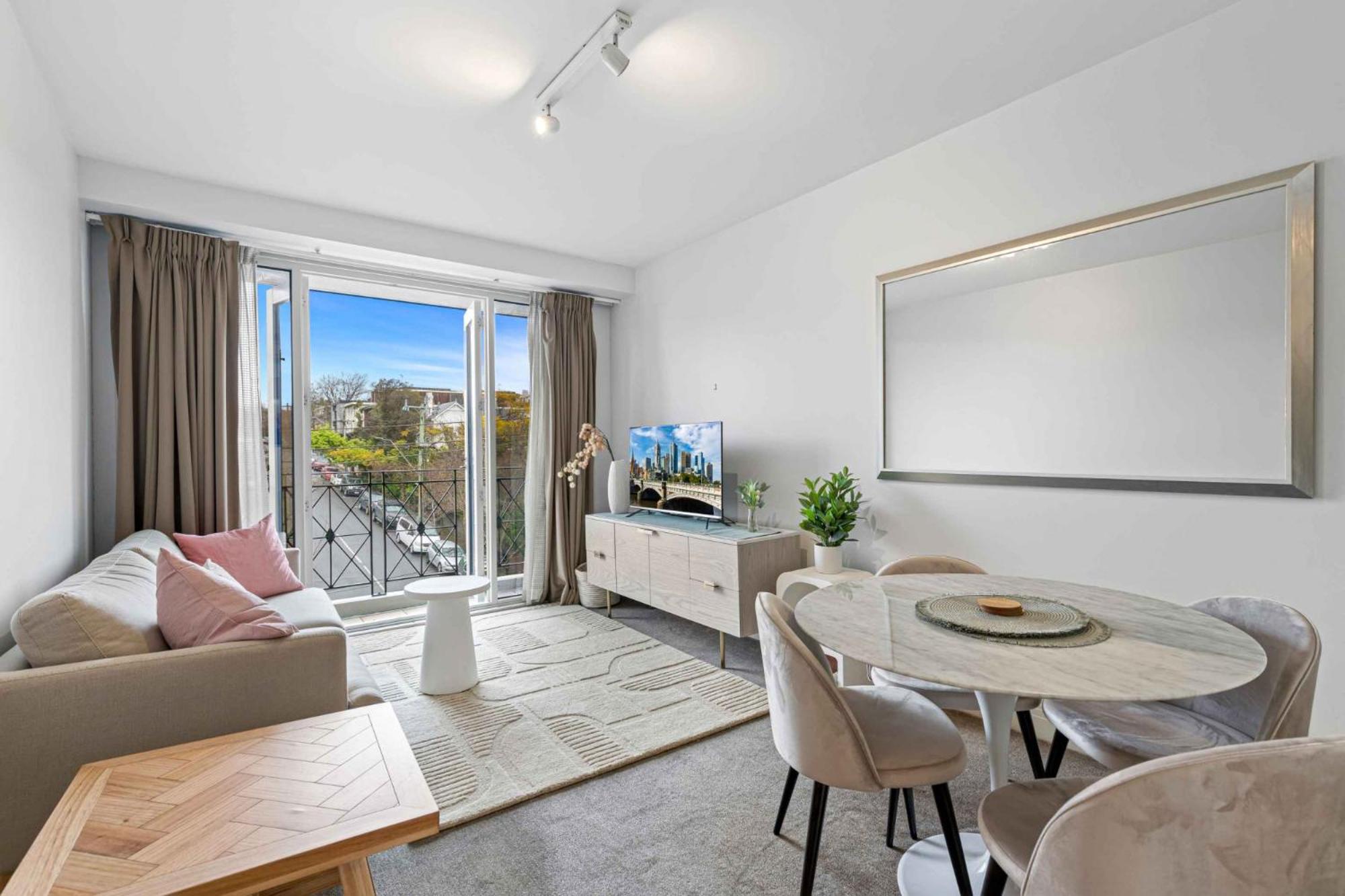 Lovely Boutique 1-Bed Unit with Gym & Pool