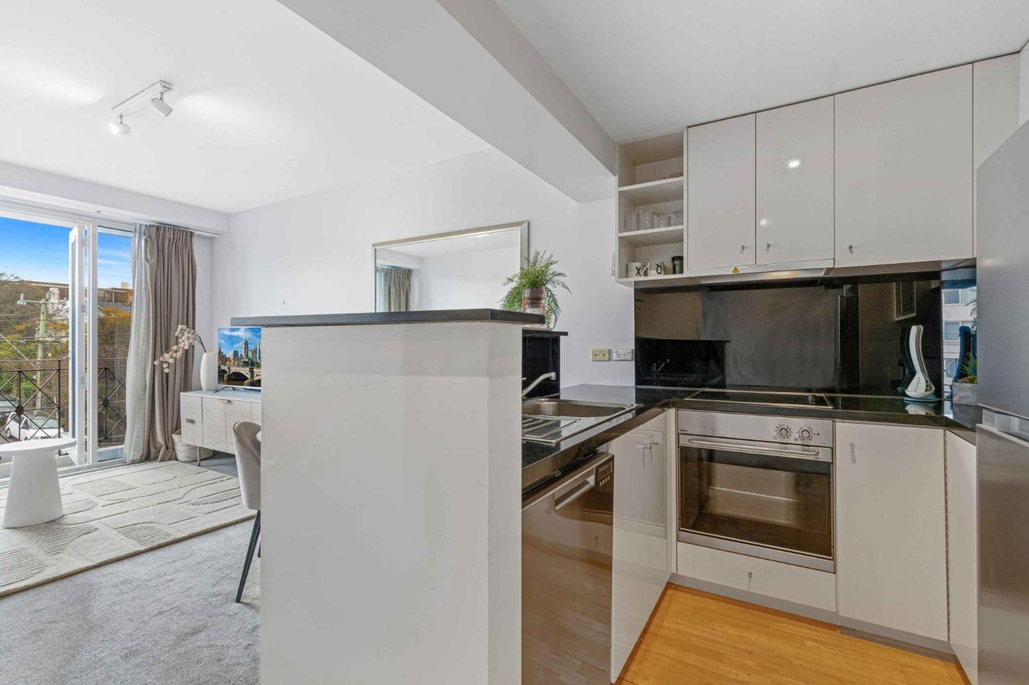 Lovely Boutique 1-Bed Unit with Gym & Pool