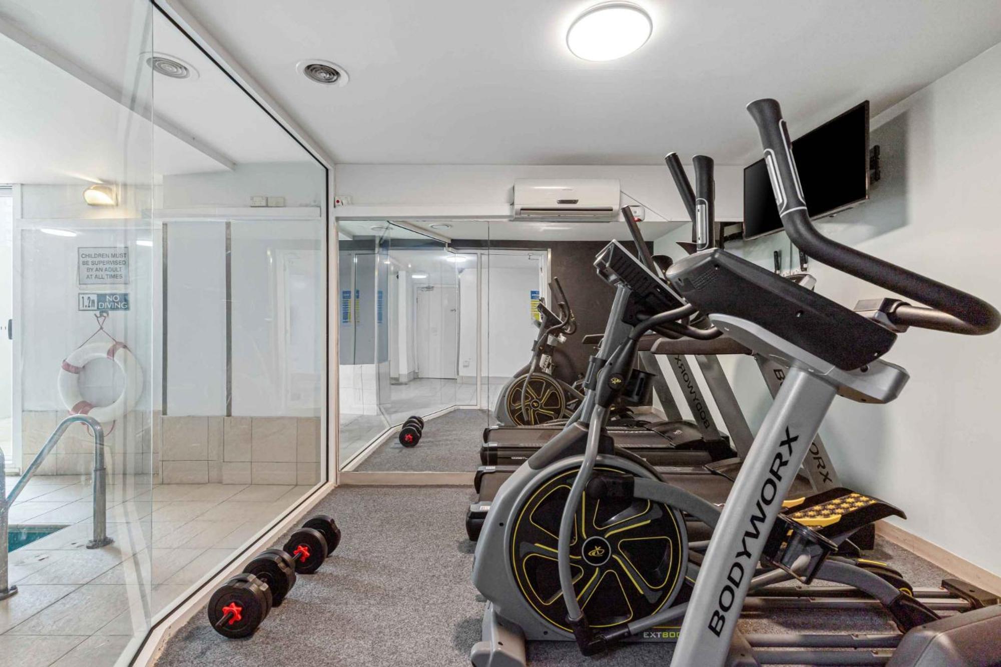 Lovely Boutique 1-Bed Unit with Gym & Pool