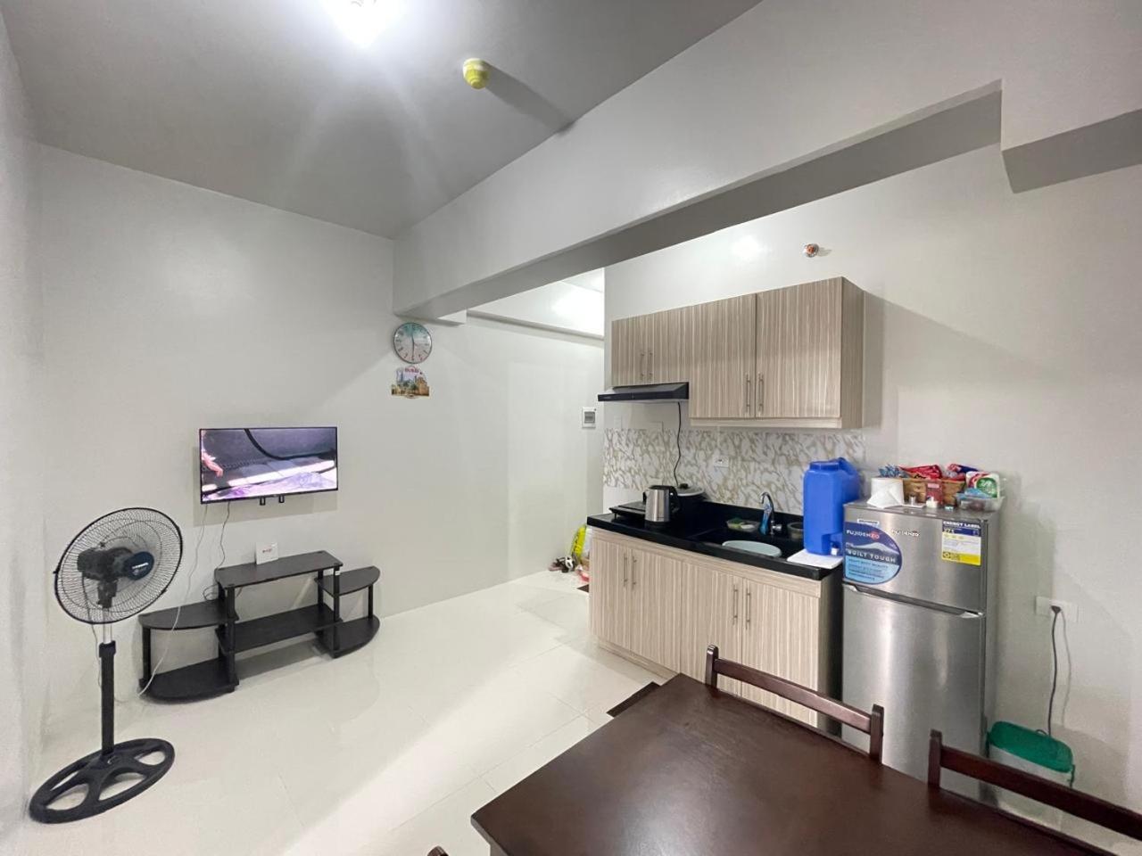 Royal Oceancrest Mactan - Resort type Condominium Unit 0215B view 3