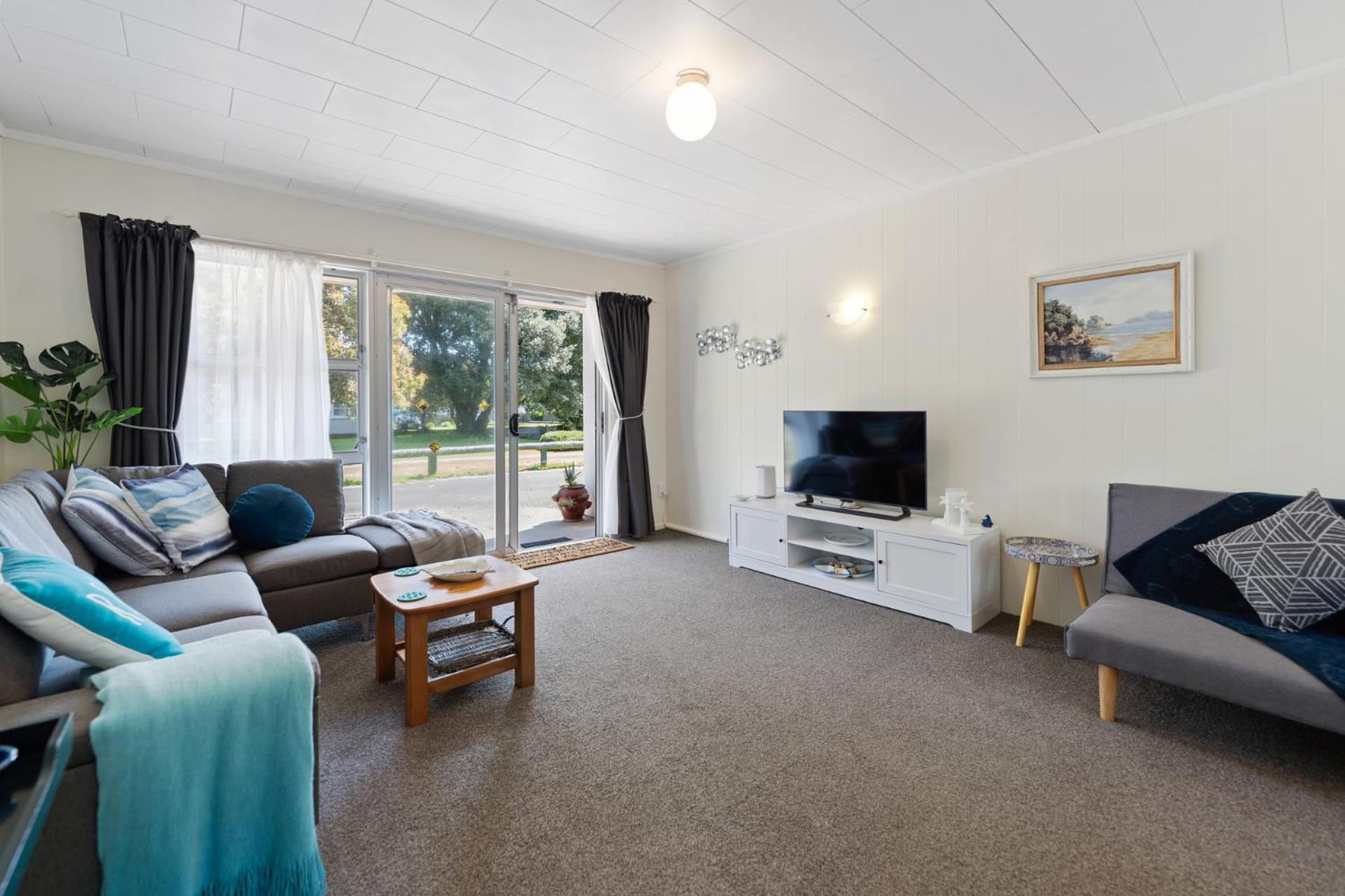 Relax At Ranch - Mount Maunganui Holiday Home view 3