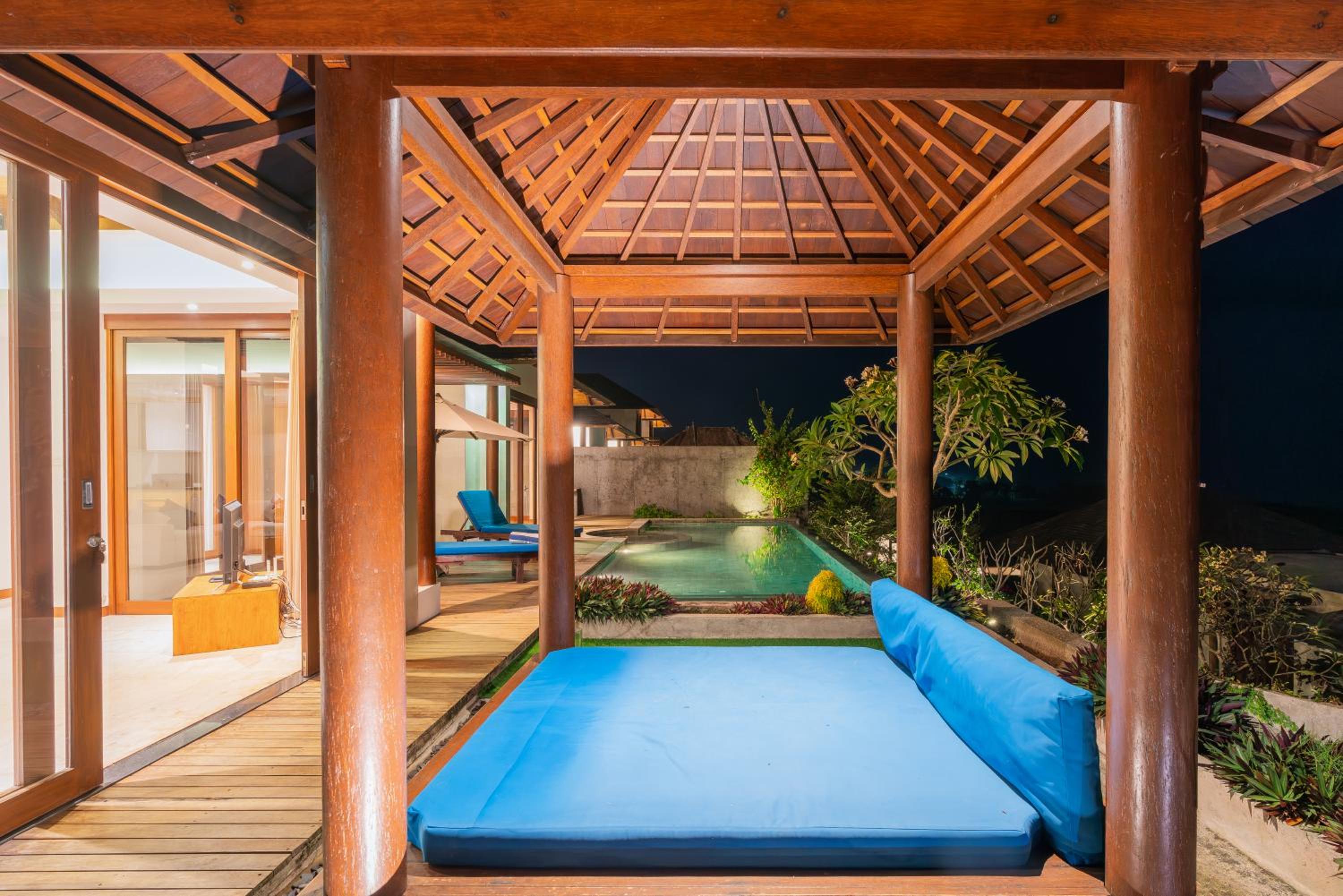 Unobstructed 2 bedrooms ocean view villa