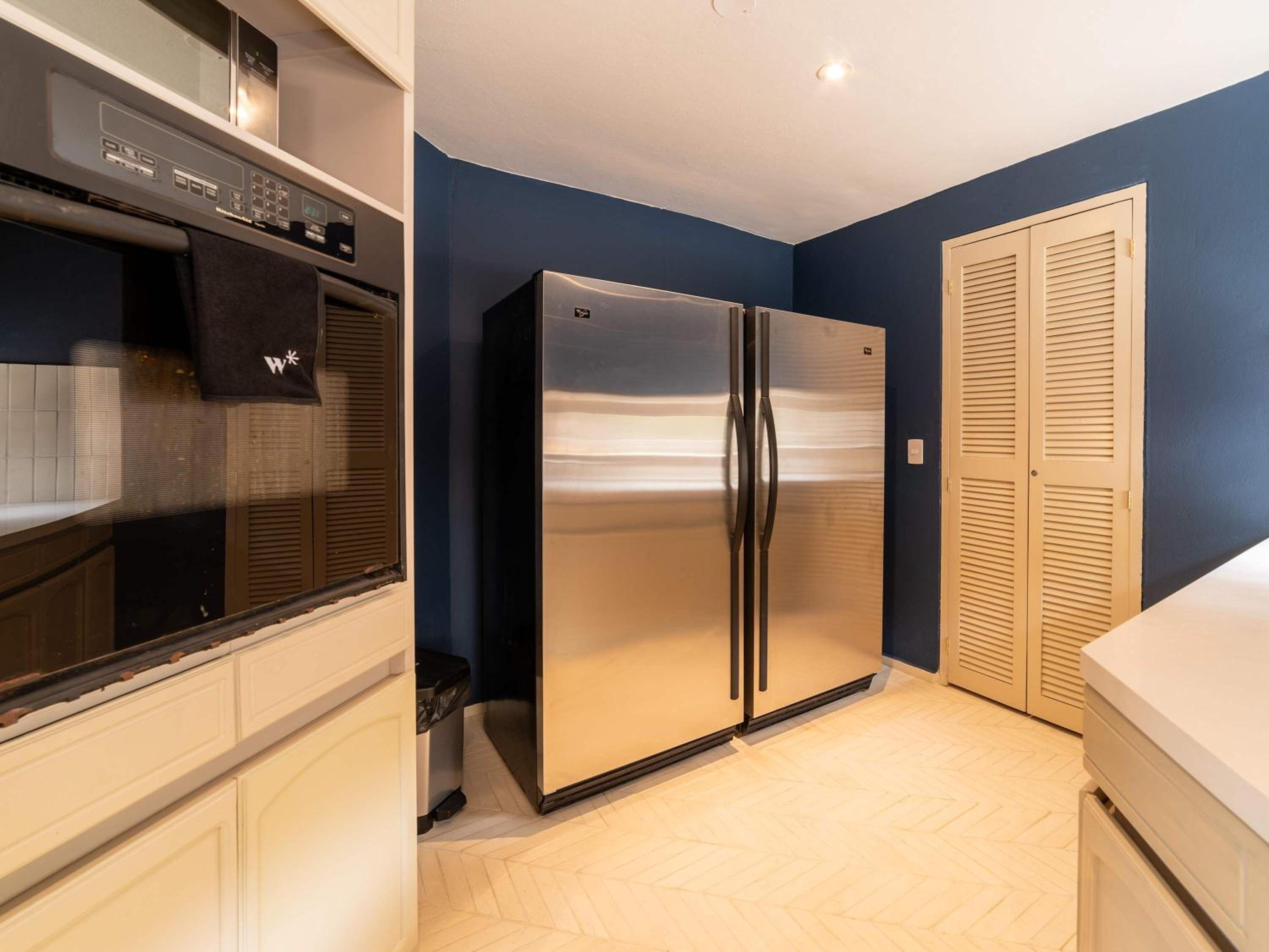 Incredible 5BR House with Jacuzzi in El Poblado