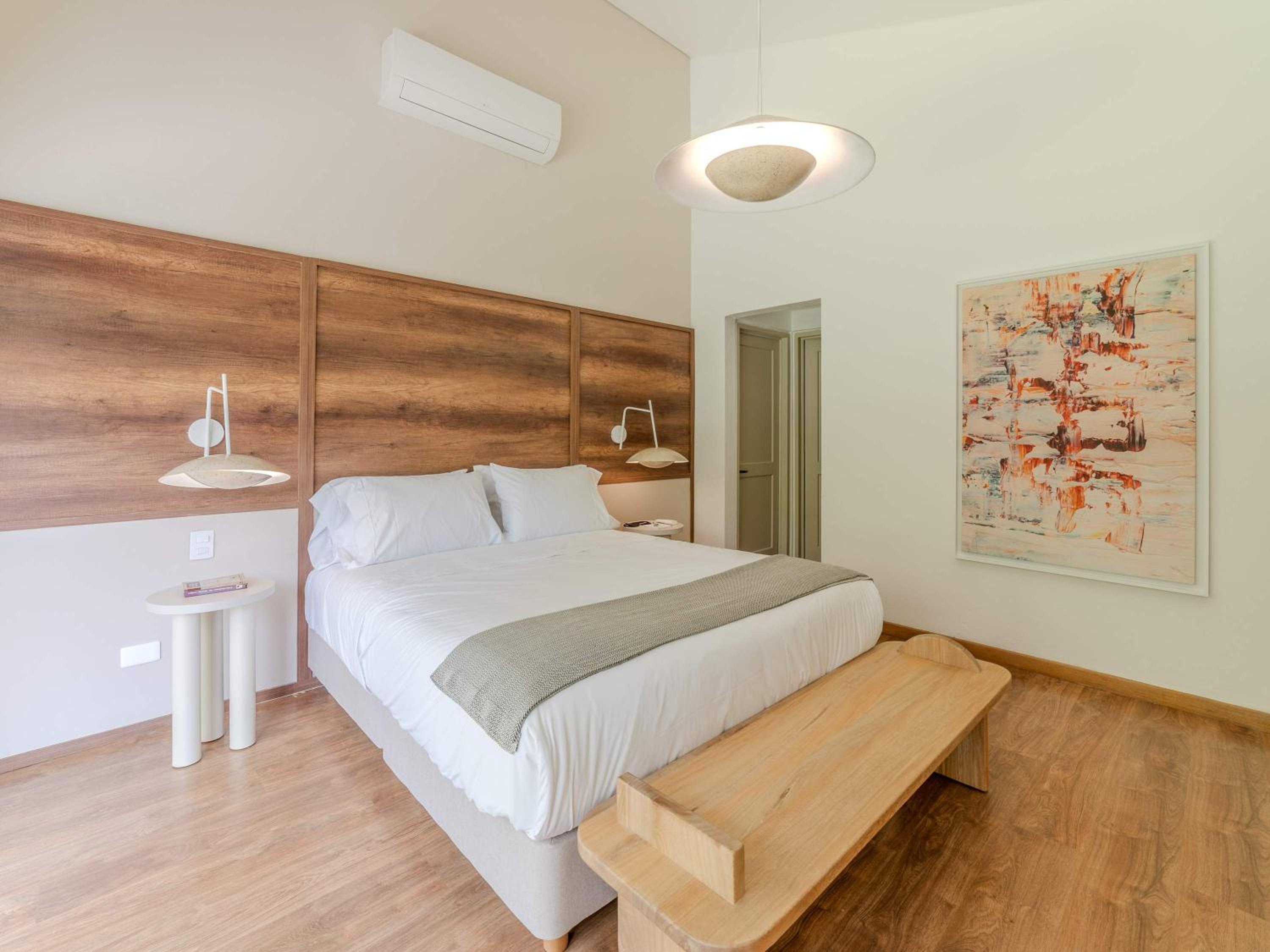Incredible 5BR House with Jacuzzi in El Poblado