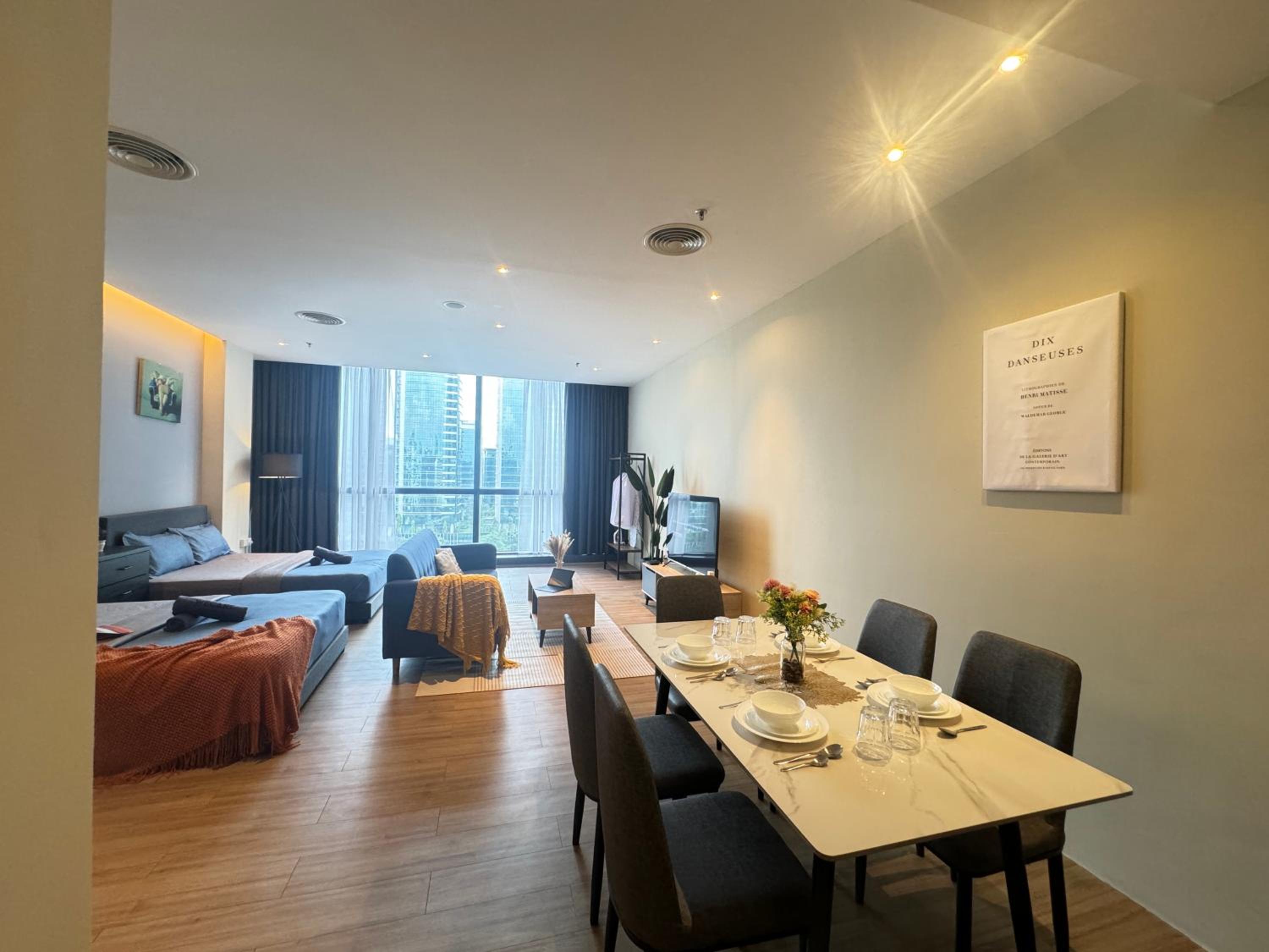 The Tinto Netflix Screen & Sleep - Bangsar South Mid Valley