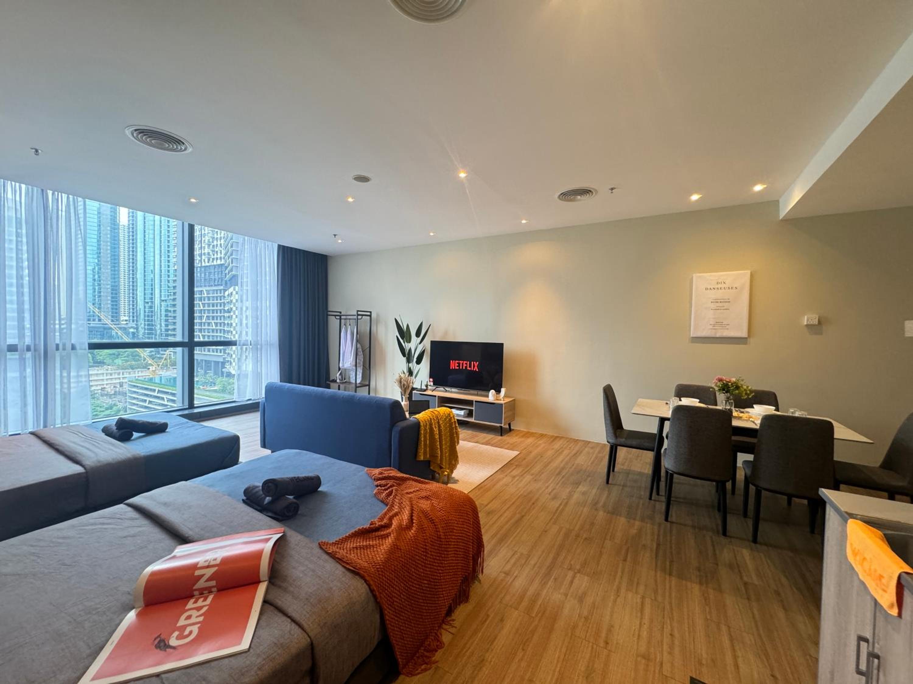 The Tinto Netflix Screen & Sleep - Bangsar South Mid Valley