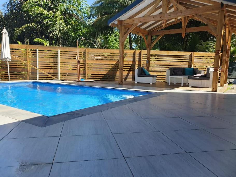 Maison avec piscine privée au Gosier en Guadeloupe view 2