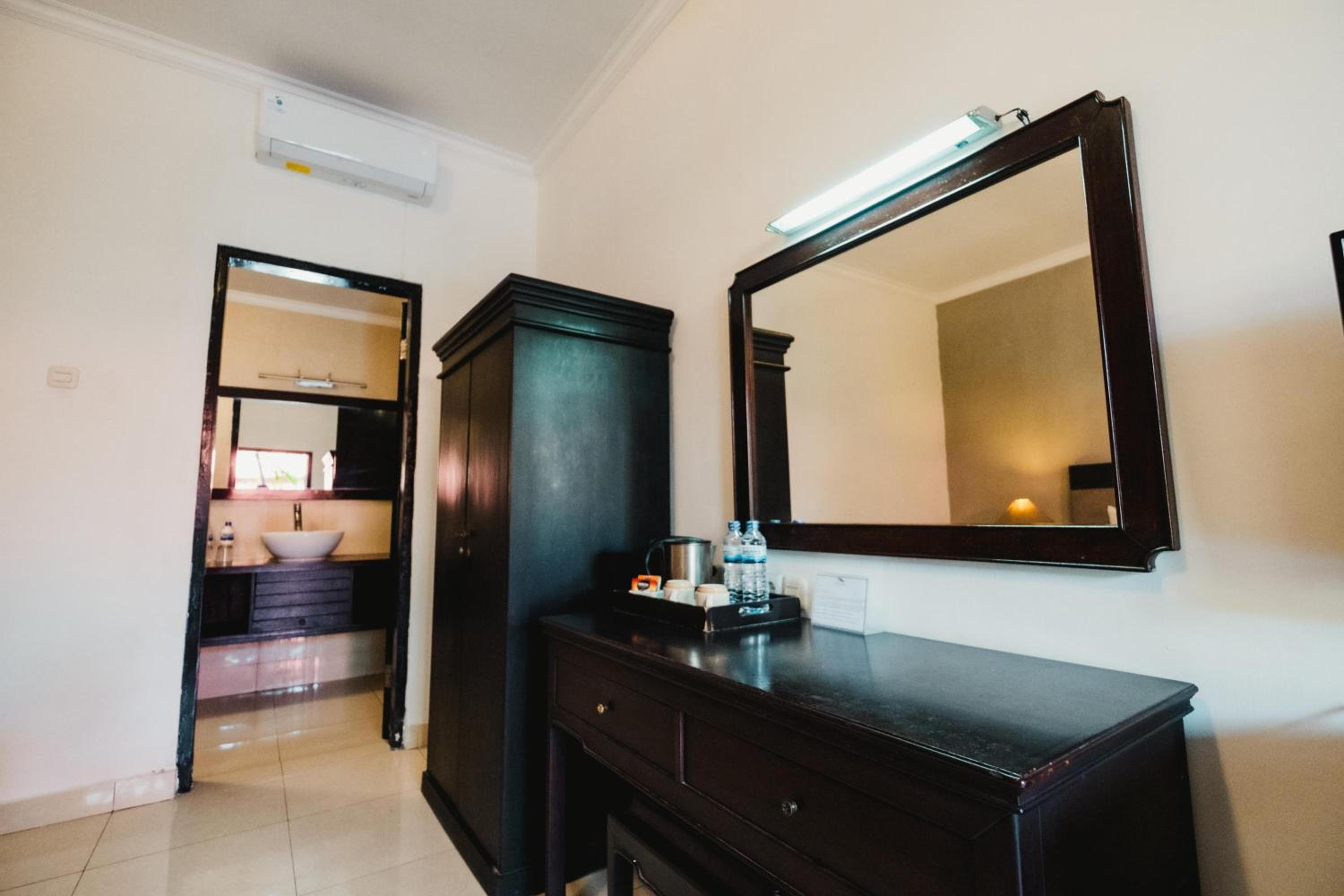 Sarinande Hotel