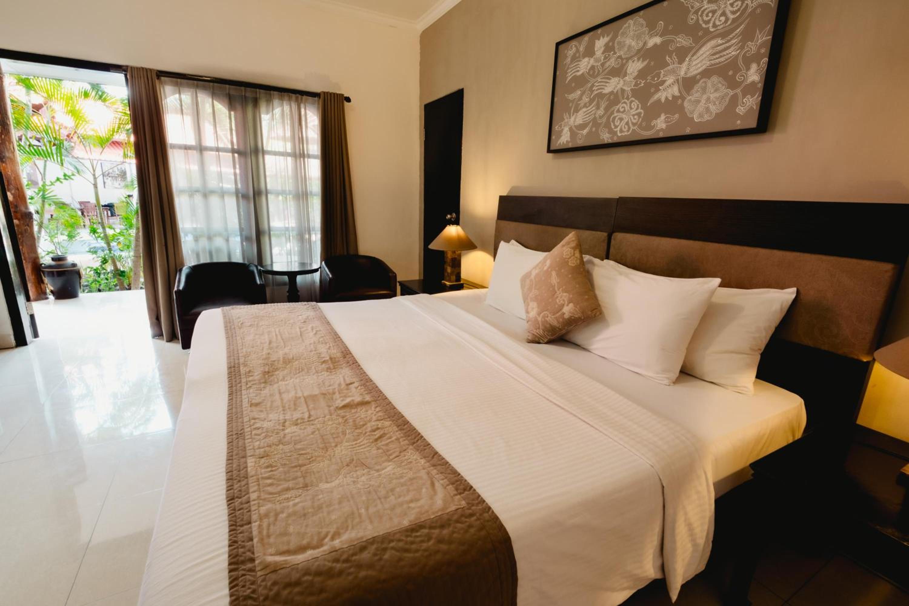 Sarinande Hotel