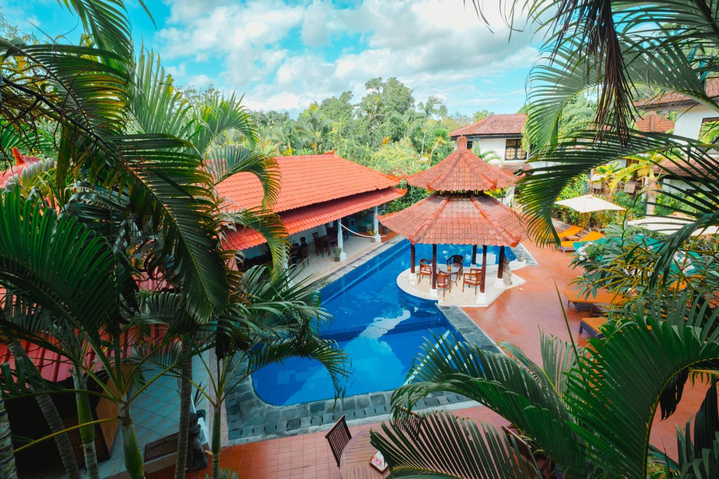 Sarinande Hotel