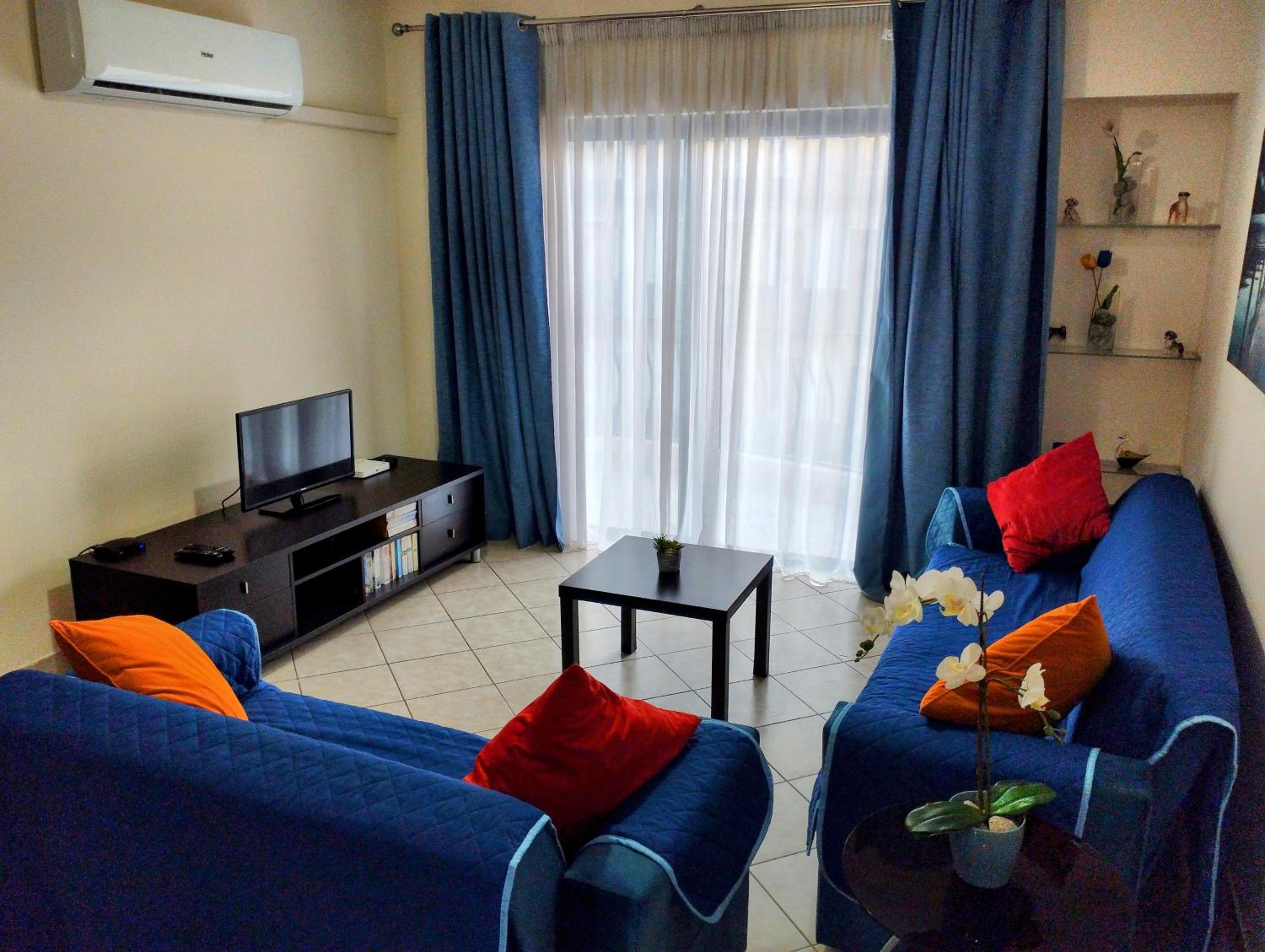 Perfect tourist accommodation in Bugibba square! photo 3