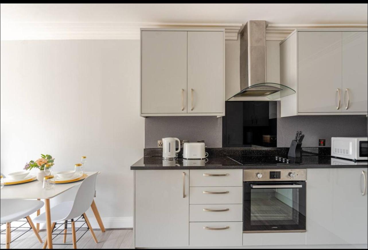 Tai Deluxe Suites