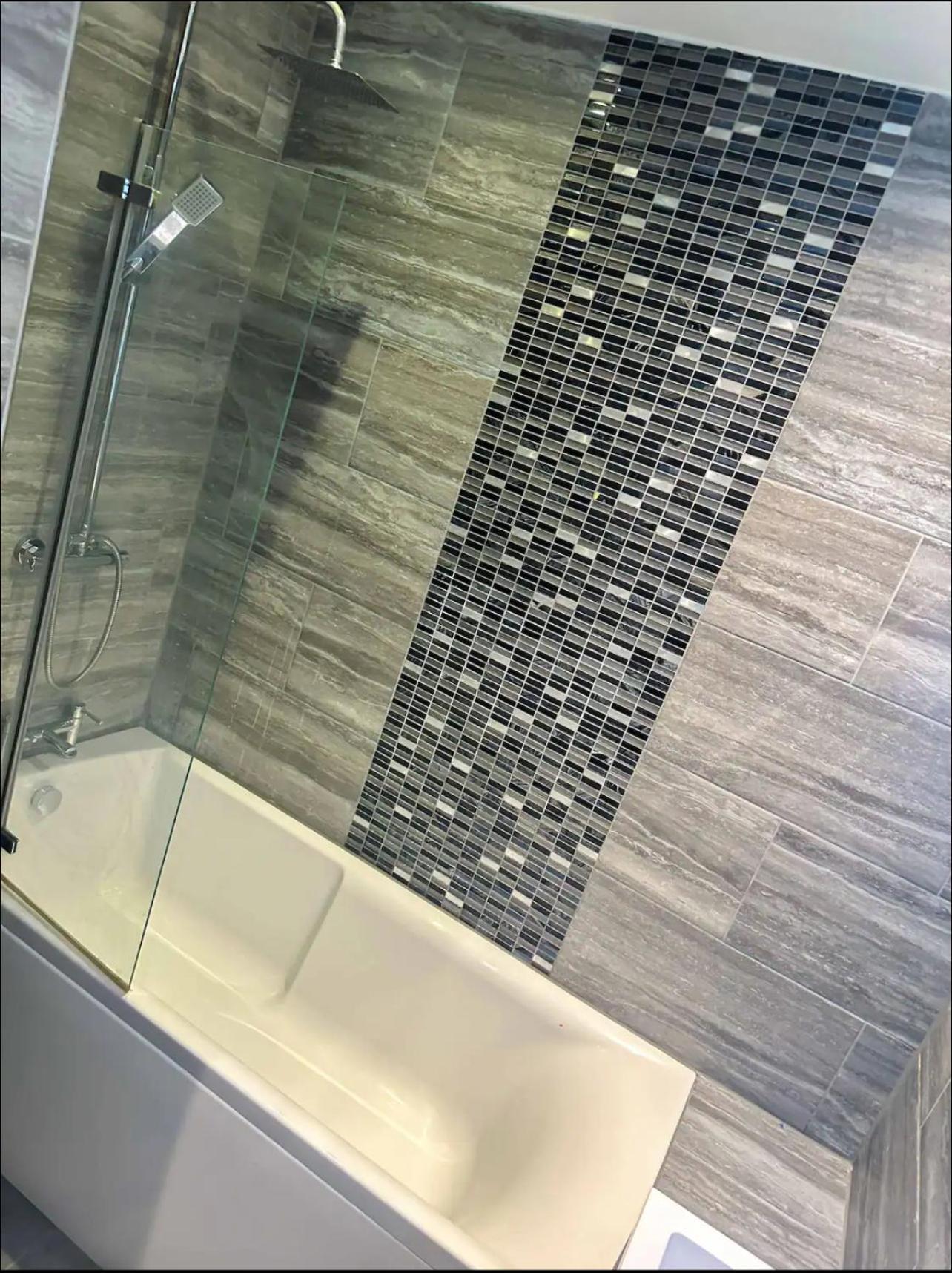 Tai Deluxe Suites