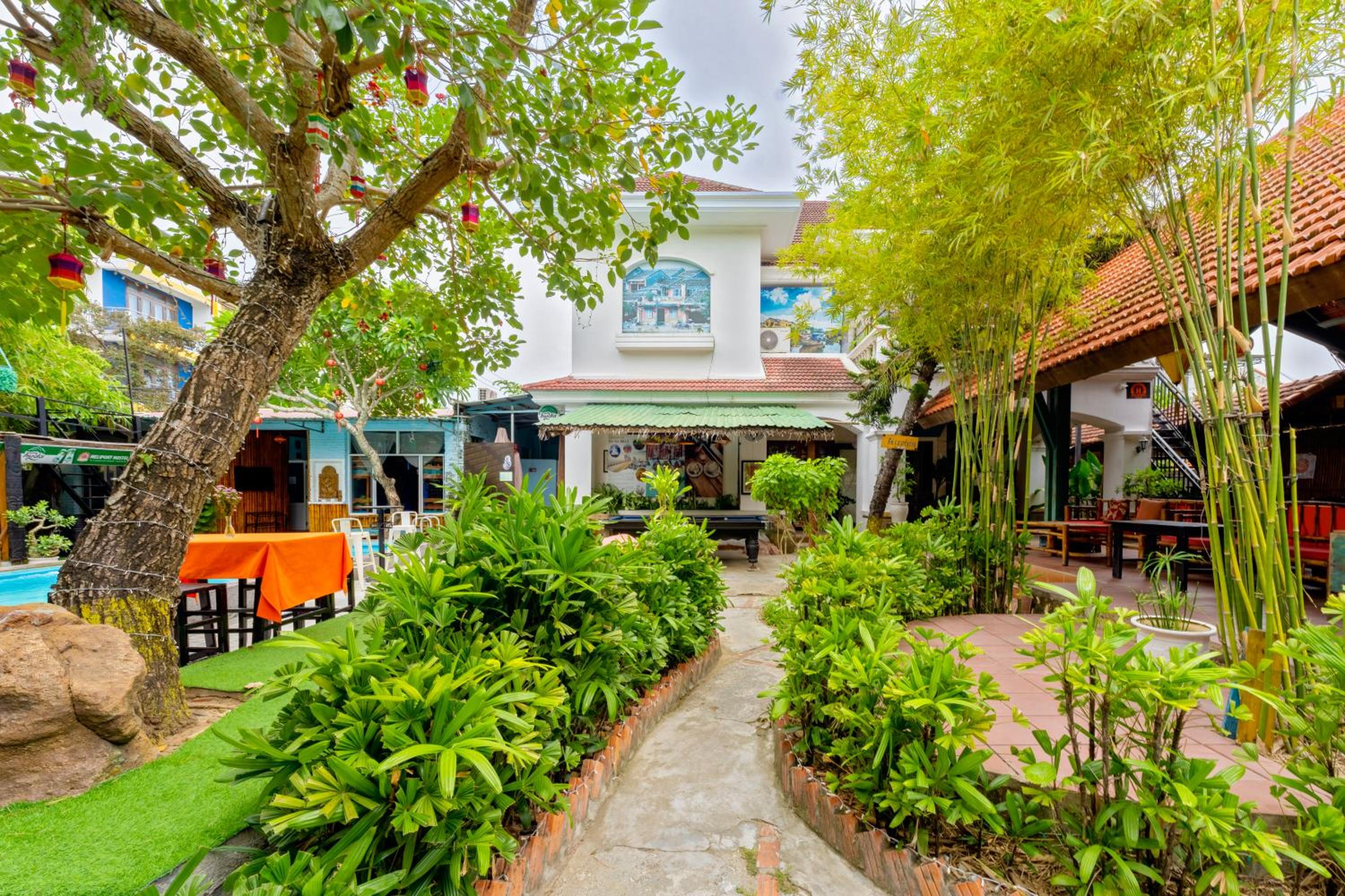 Serendipity Experience Hoi An Hostel
