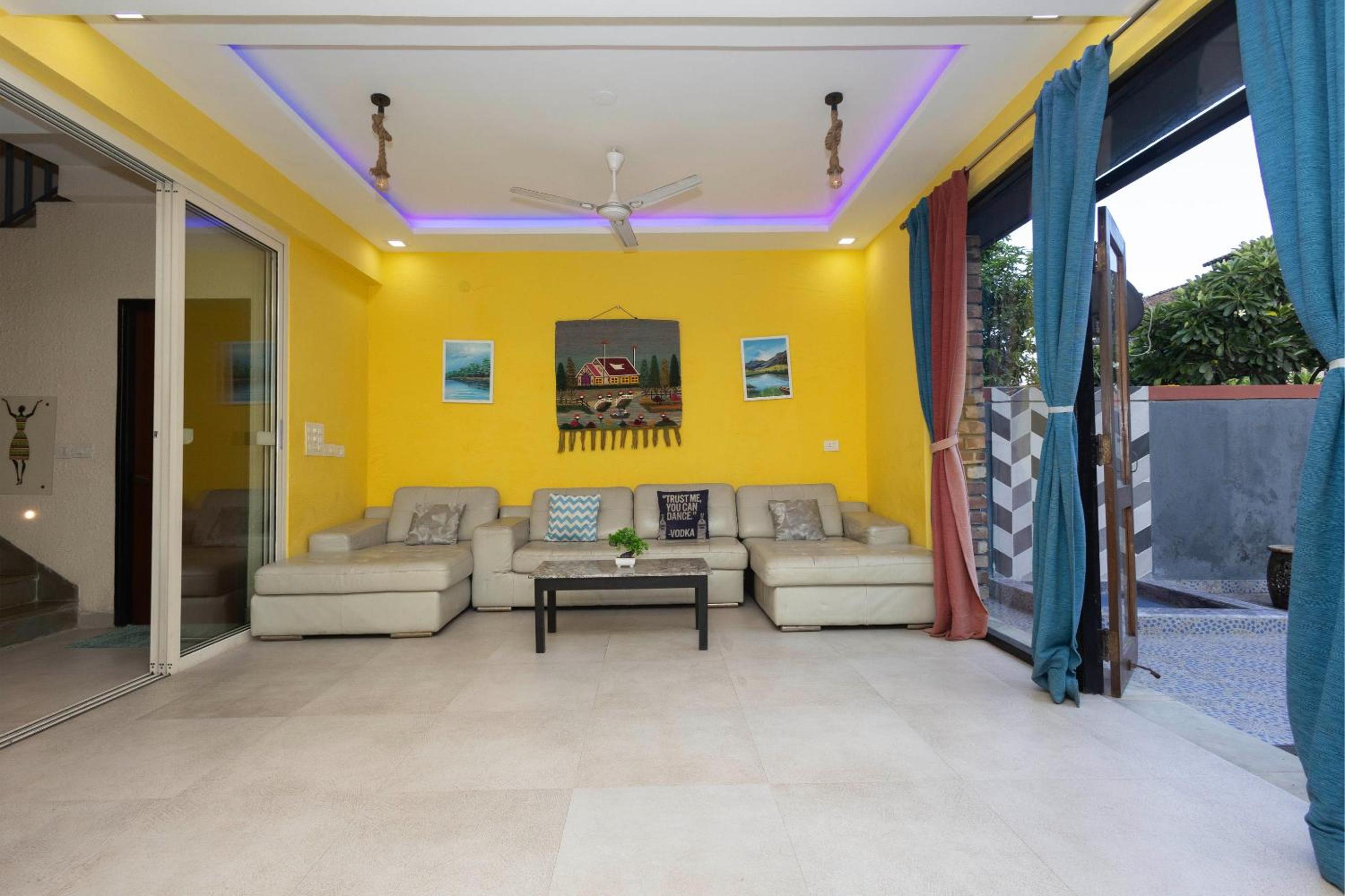 lounge
