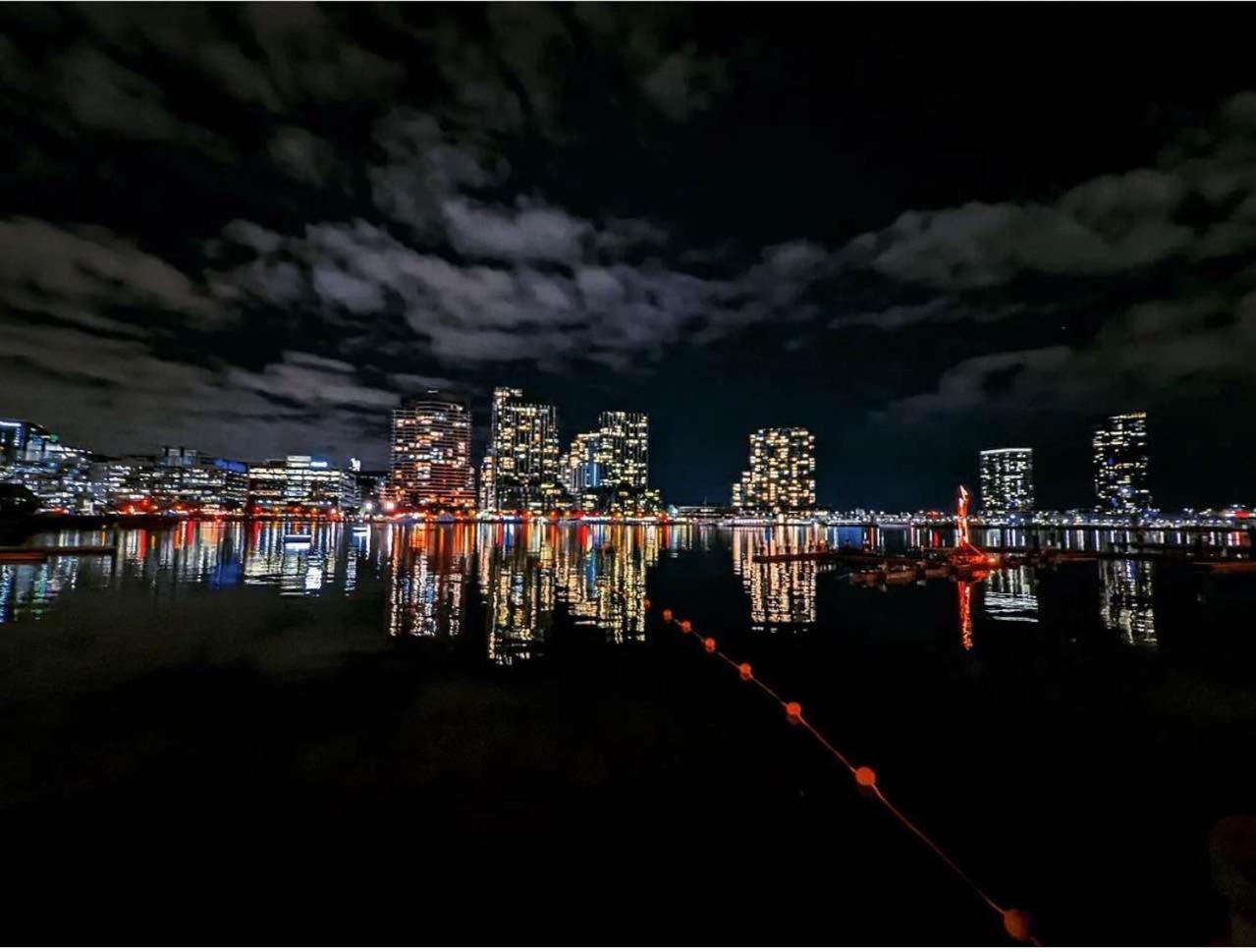 Amazing CBD 3BR Apt Bayview Free Parking