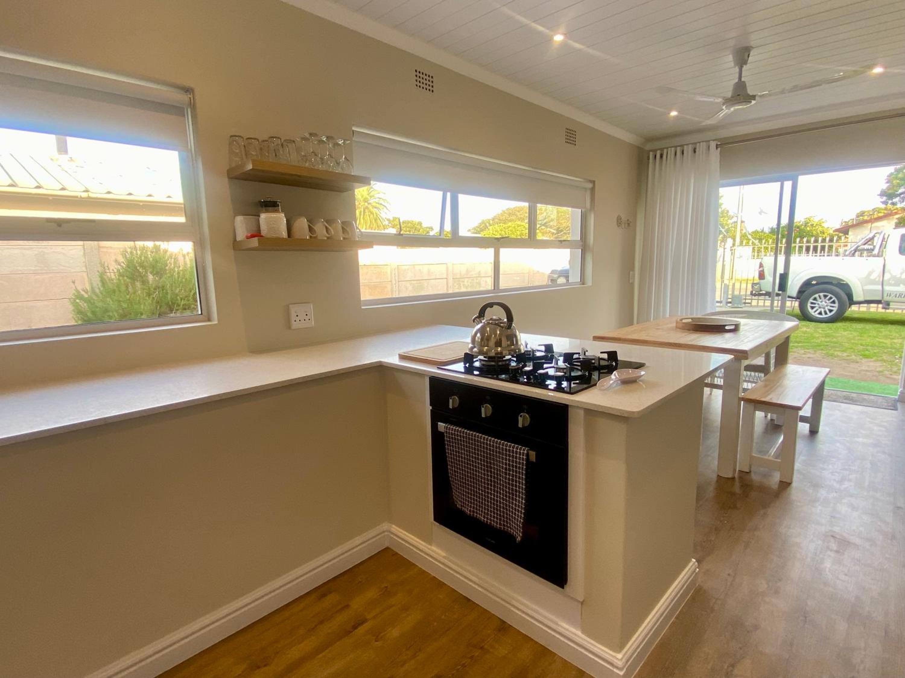 Mossel Bay Self Catering - Near Bayview Centre & Hospital