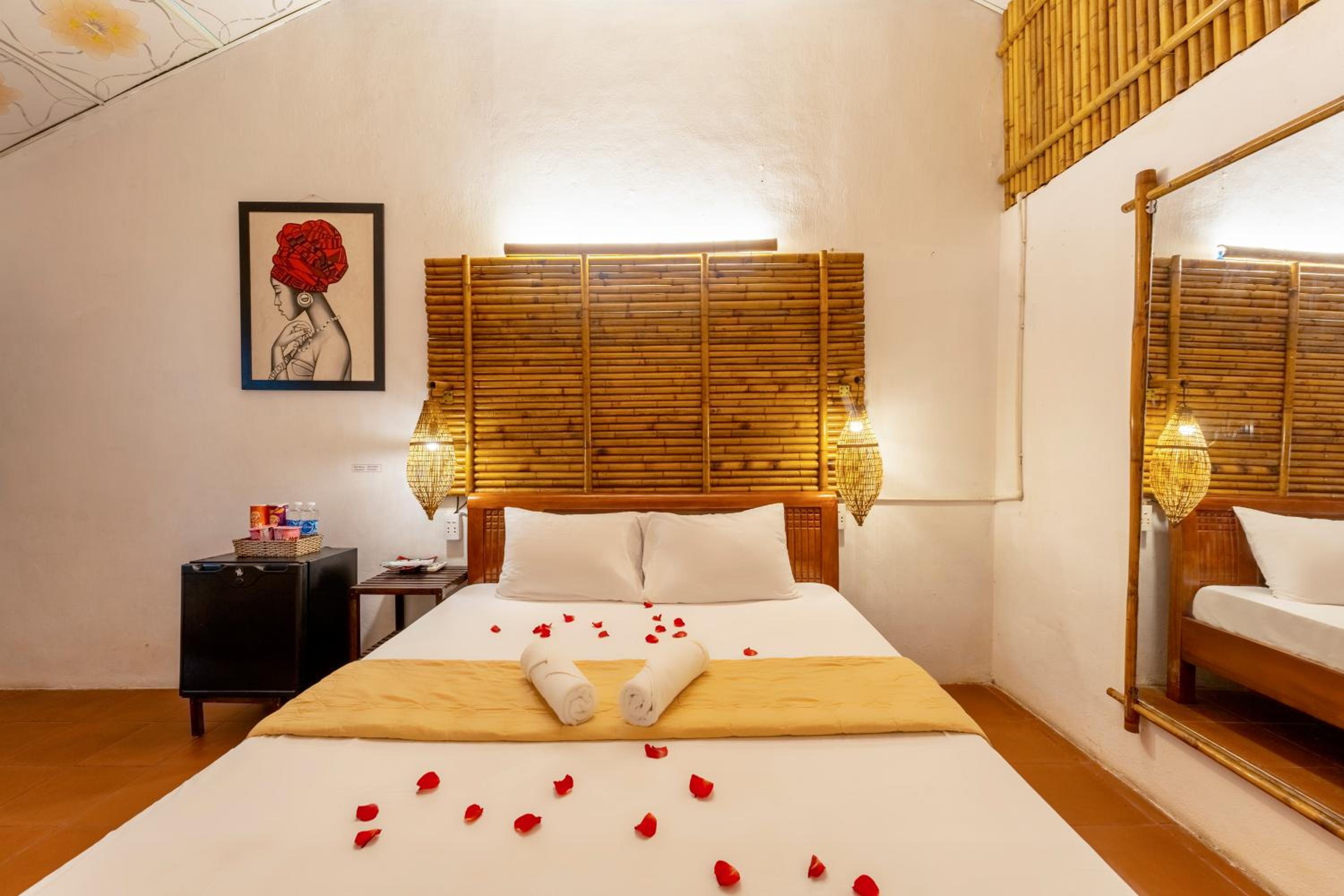 Serendipity Experience Hoi An Hostel