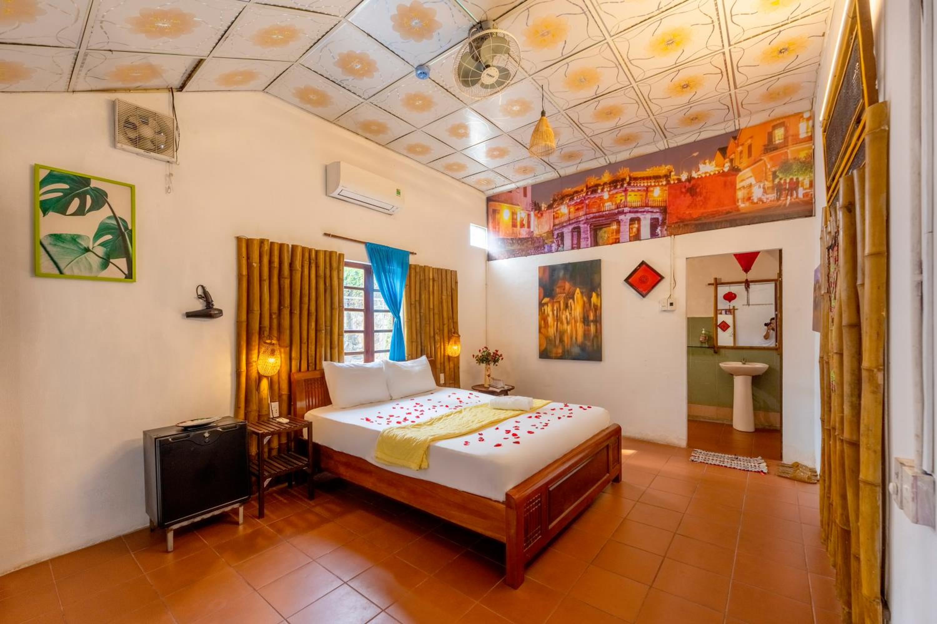Serendipity Experience Hoi An Hostel