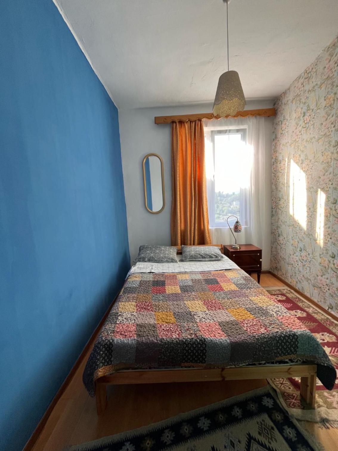 Almadovarhouse