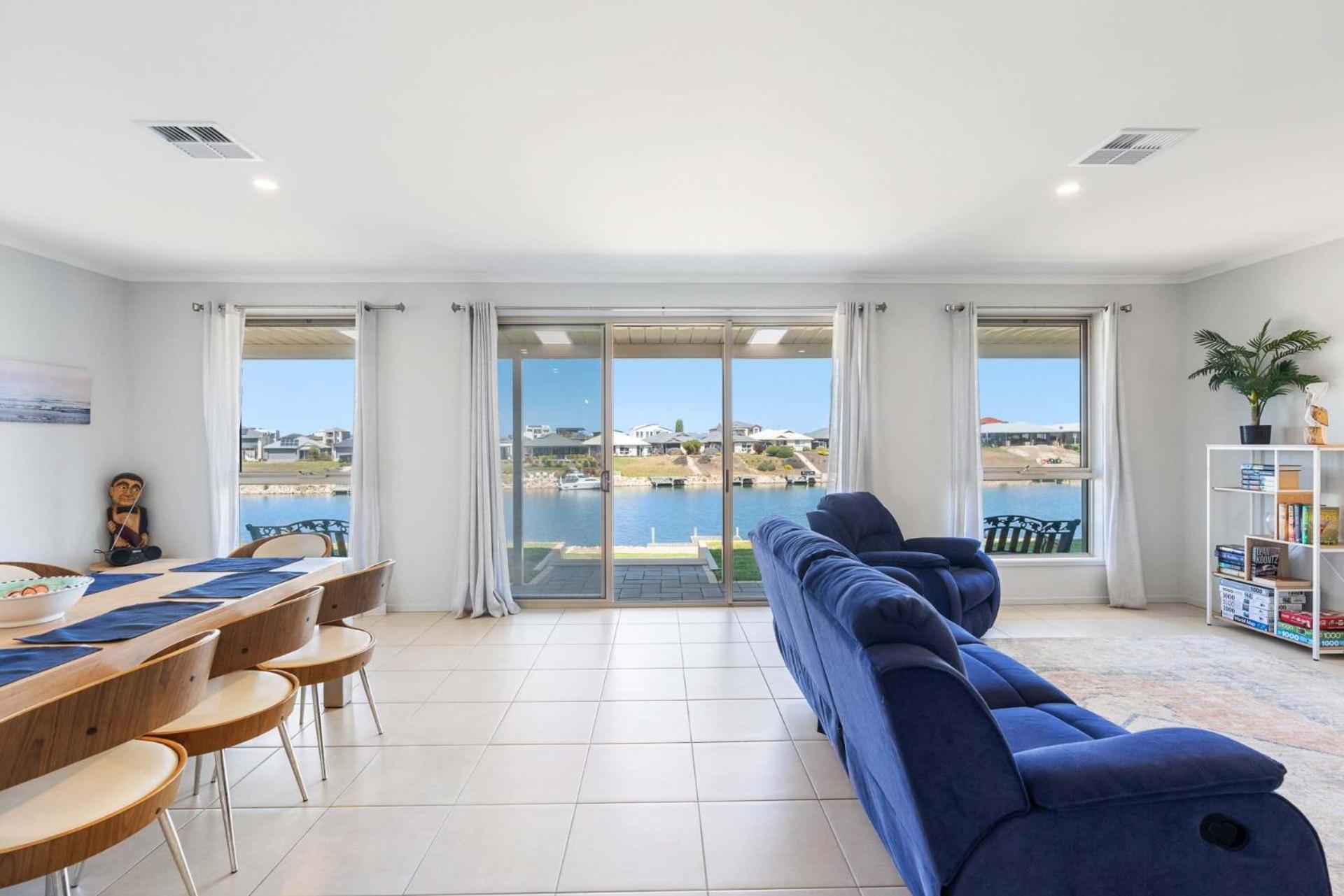 Serenity 24 Tyro Pde Hindmarsh Island - No Linen Included