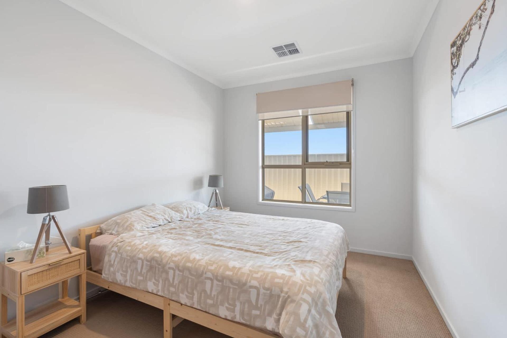 Serenity 24 Tyro Pde Hindmarsh Island - No Linen Included