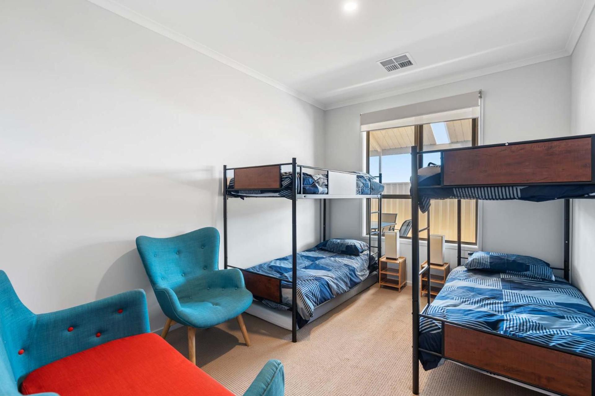 Serenity 24 Tyro Pde Hindmarsh Island - No Linen Included