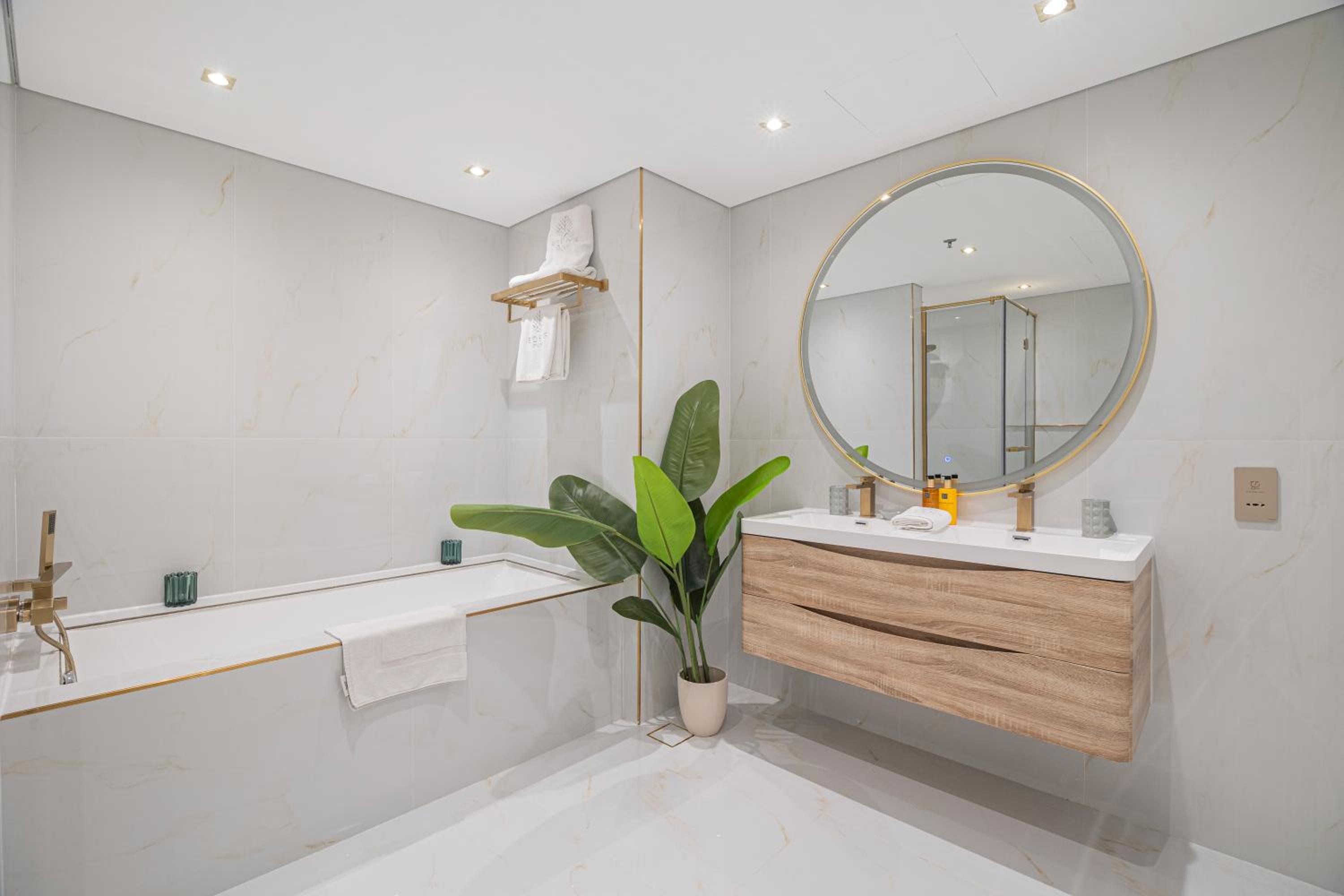 EDEN'S Homes & Villas - Anantara The Palm Residences