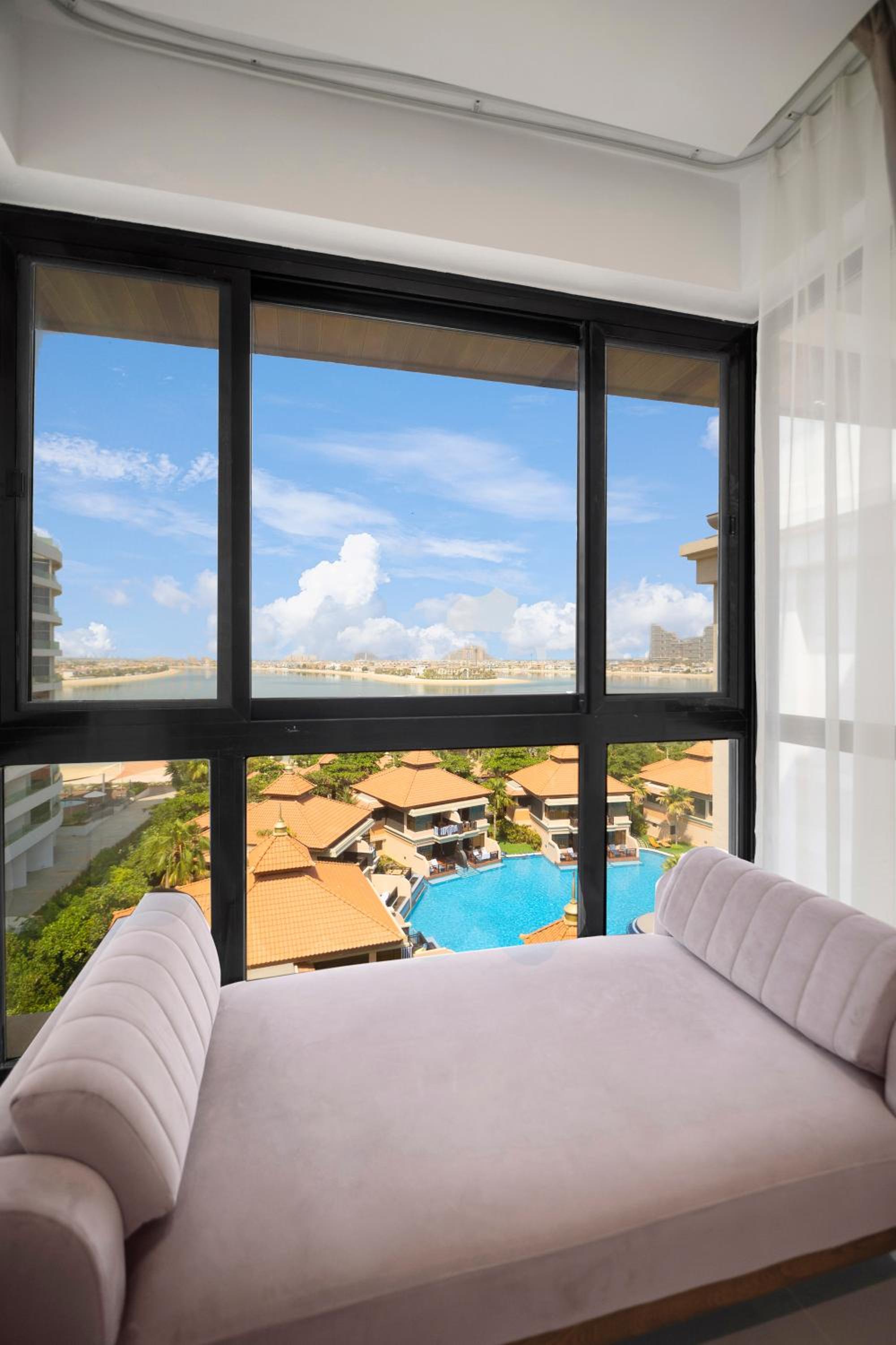 EDEN'S Homes & Villas - Anantara The Palm Residences