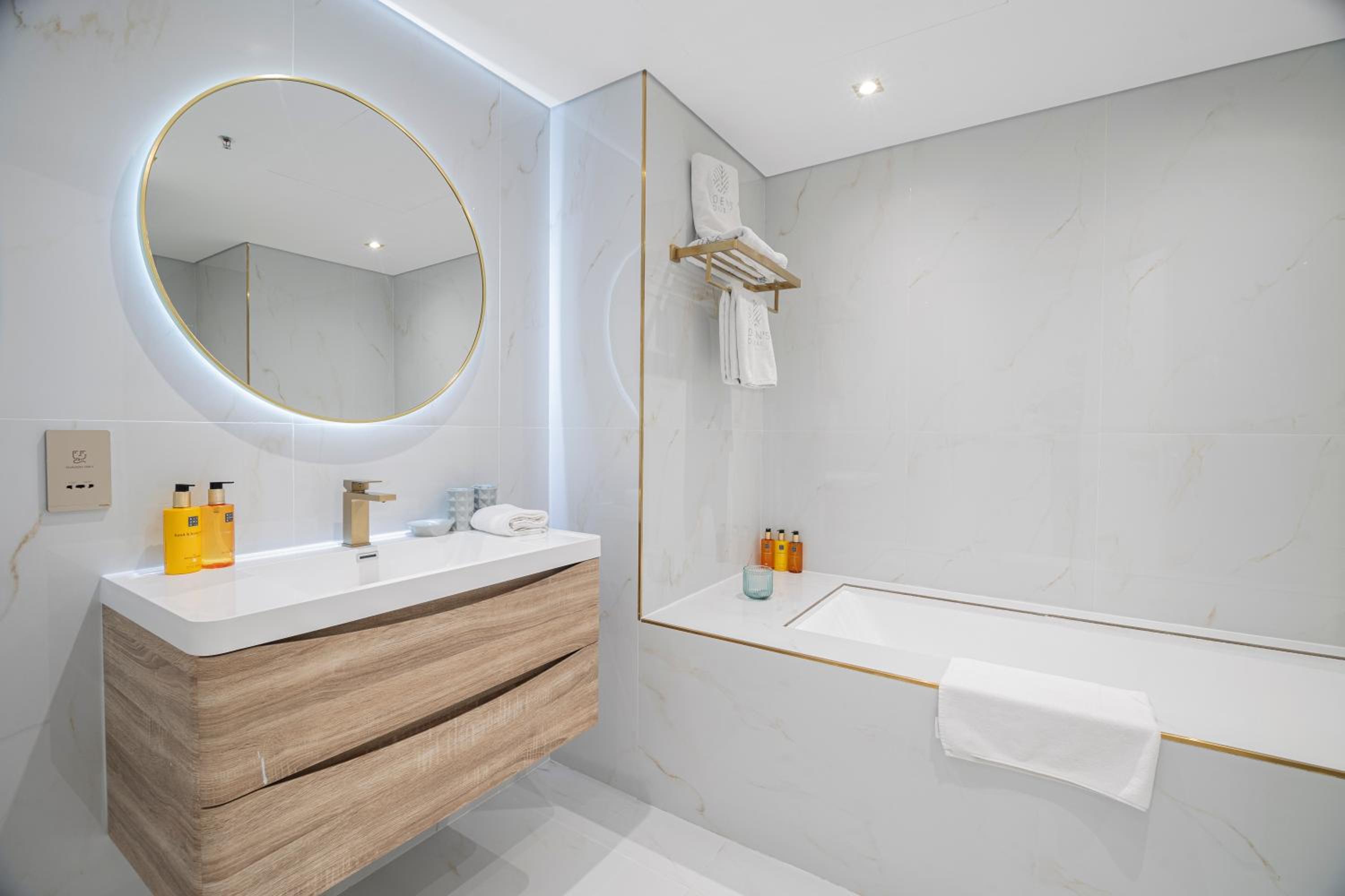 EDEN'S Homes & Villas - Anantara The Palm Residences