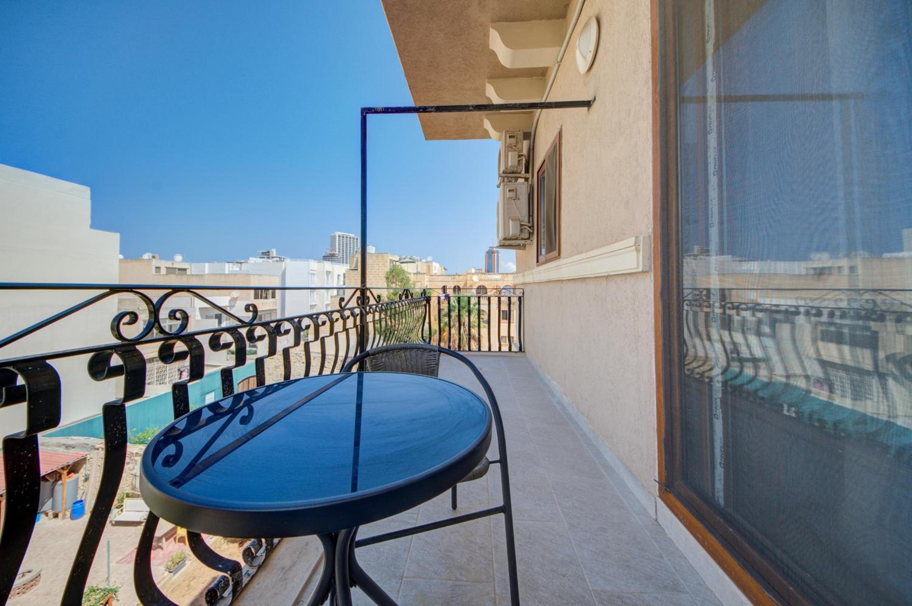 Modern 2BR Apt with private balcony in St Julians by 360 Estates photo 2