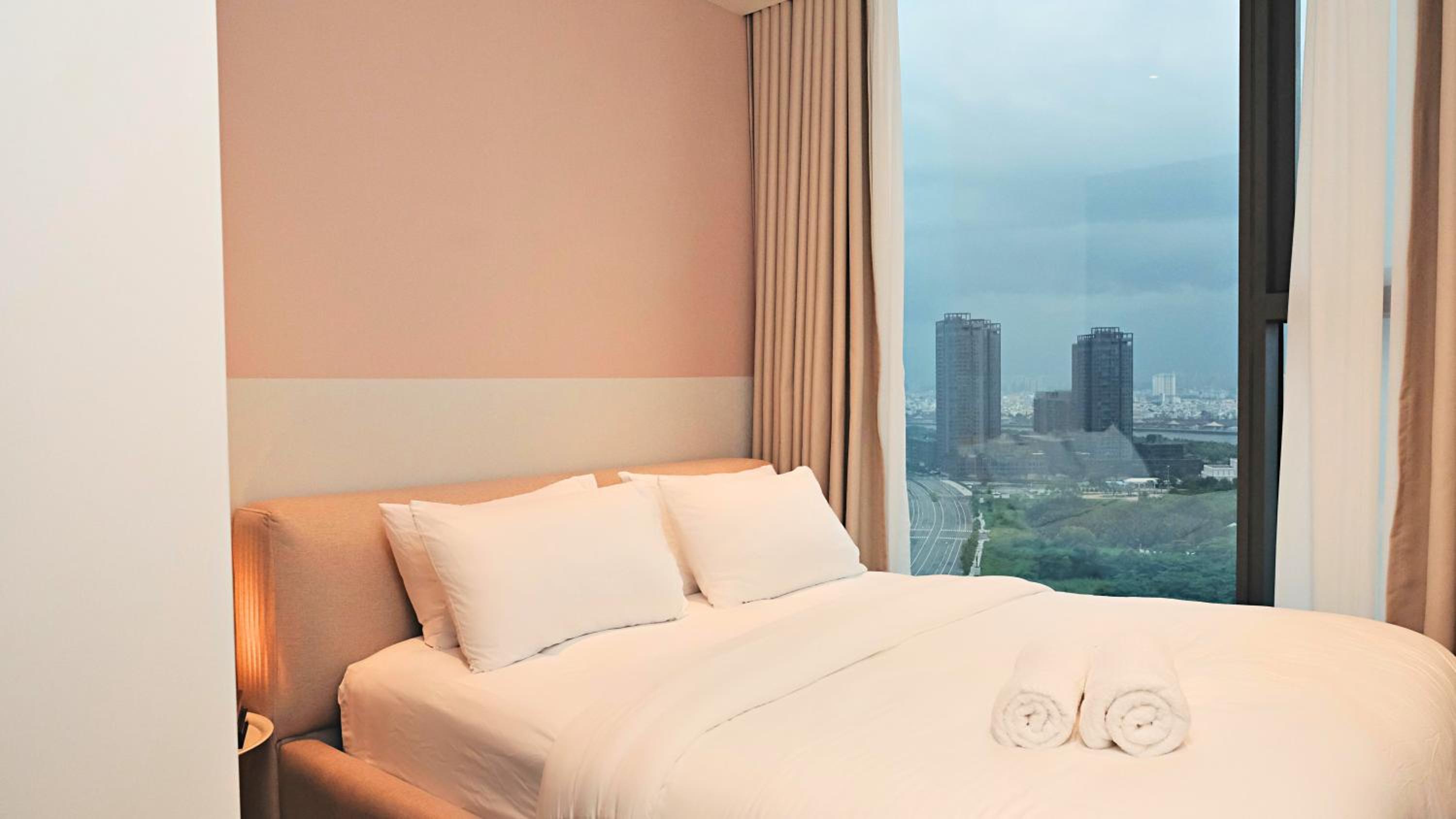 Metropole Thu Thiem - Tiff's Opera Suite