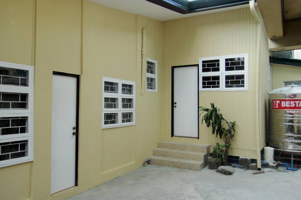 Affordable Baguio 1 BR Guest Suite with Parking view 5