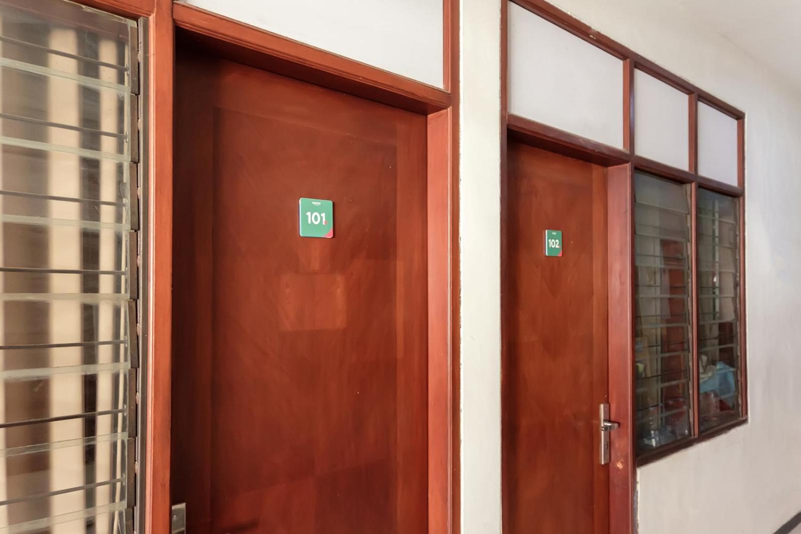 Mono Coliving Kertajaya Syariah, SBY