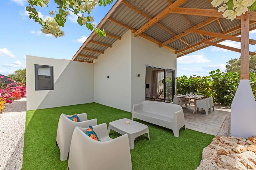 Malvales Resort # APP 8