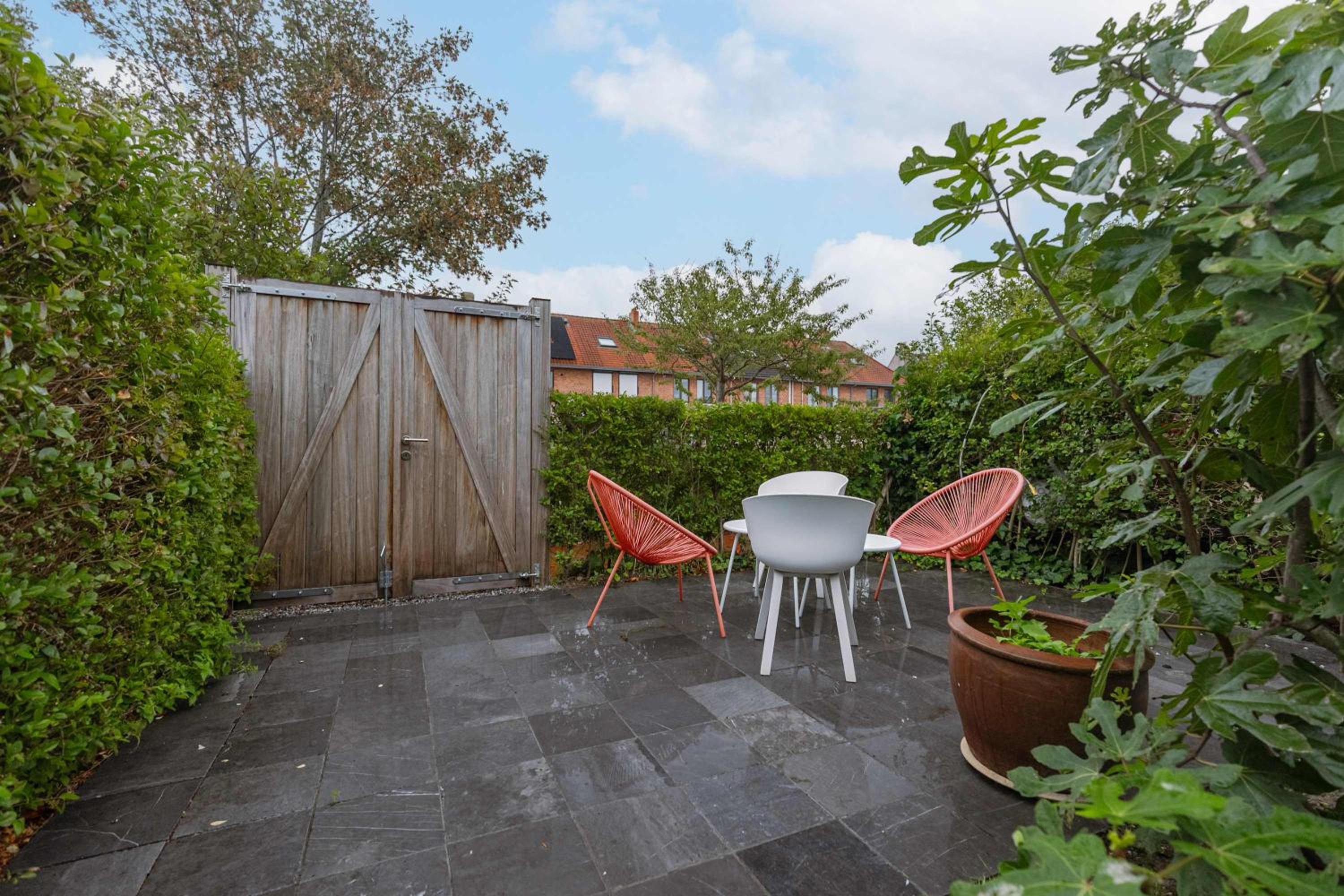 Cosy home with city garden, pets are welcome