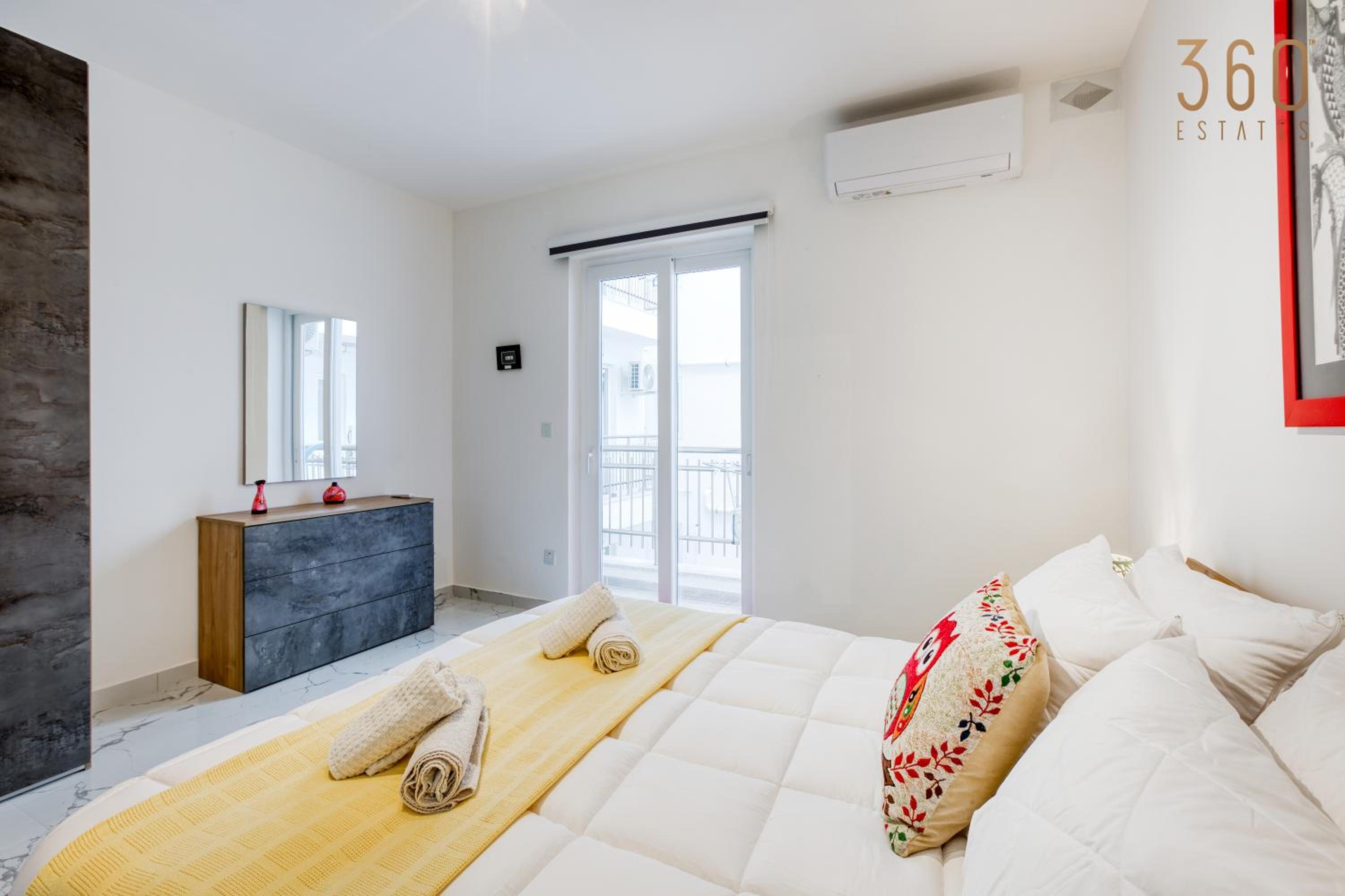 Stylish & Authentic 1BR with Terrace in Sliema by 360 Estates view 2
