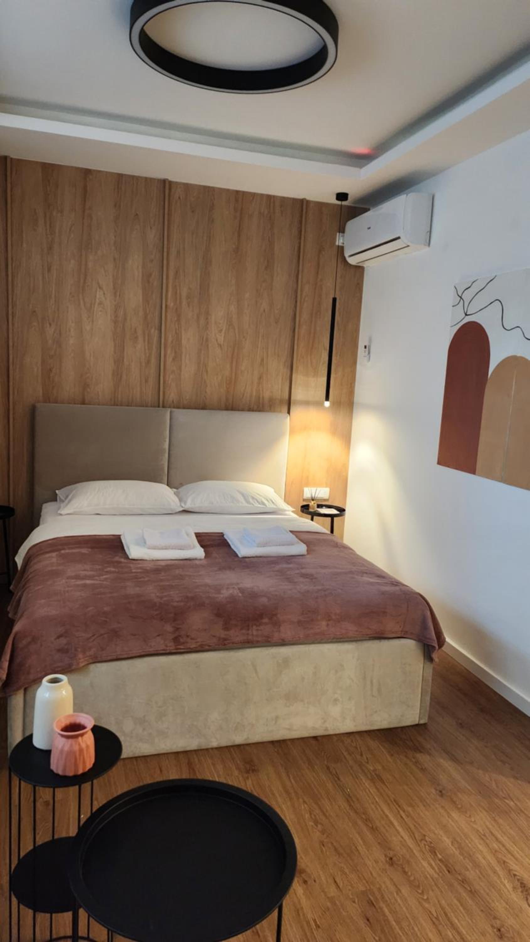 Apartmani Dobrinja - Free parking- Rent a car