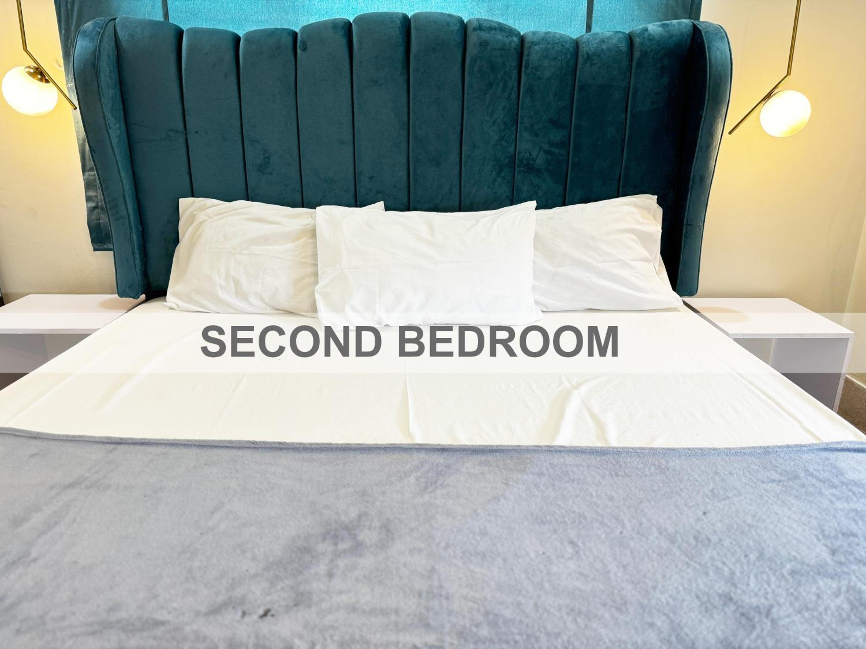 Threee Bed, Two Bed, One Bed F6 Luxury Apartments view 5