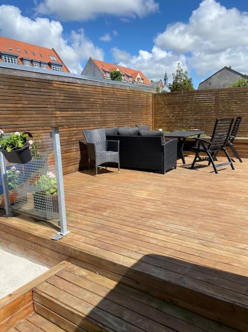Lille blå byhus centralt
