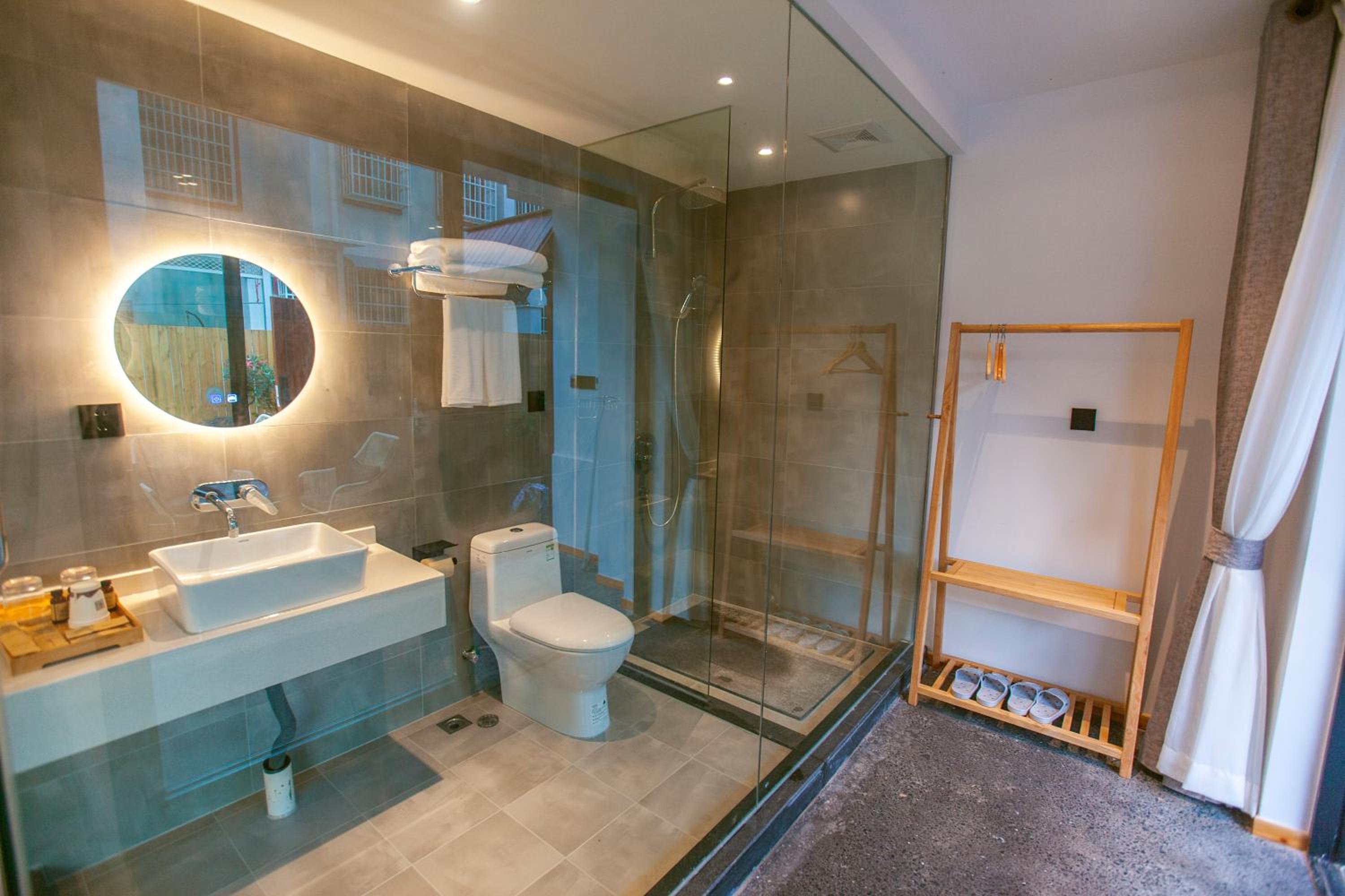 Tianmen Boutiqu Hotel-Free pickup-English services-Near the Tianmen Cableway