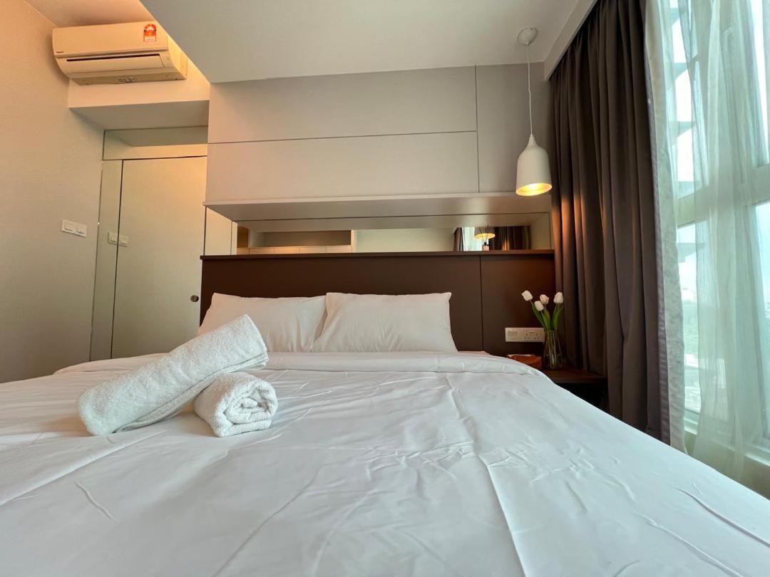 Pillows Plus VERVE Suites Old Klang Road