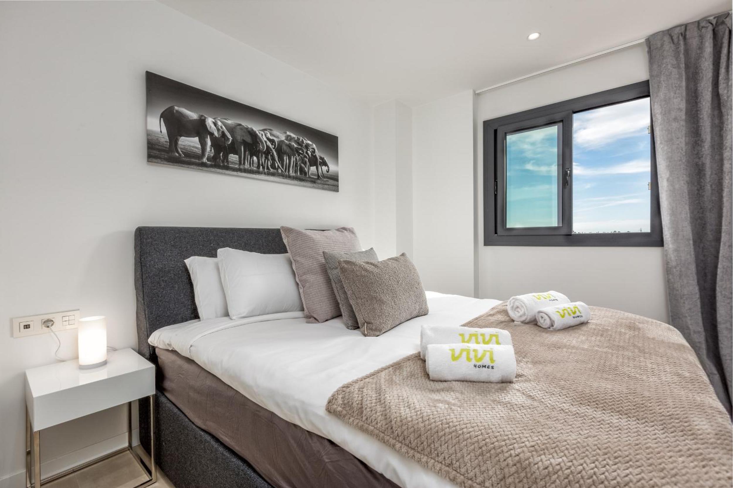 ViVi Homes - Carma Pool, Terrace, Garden & Beach