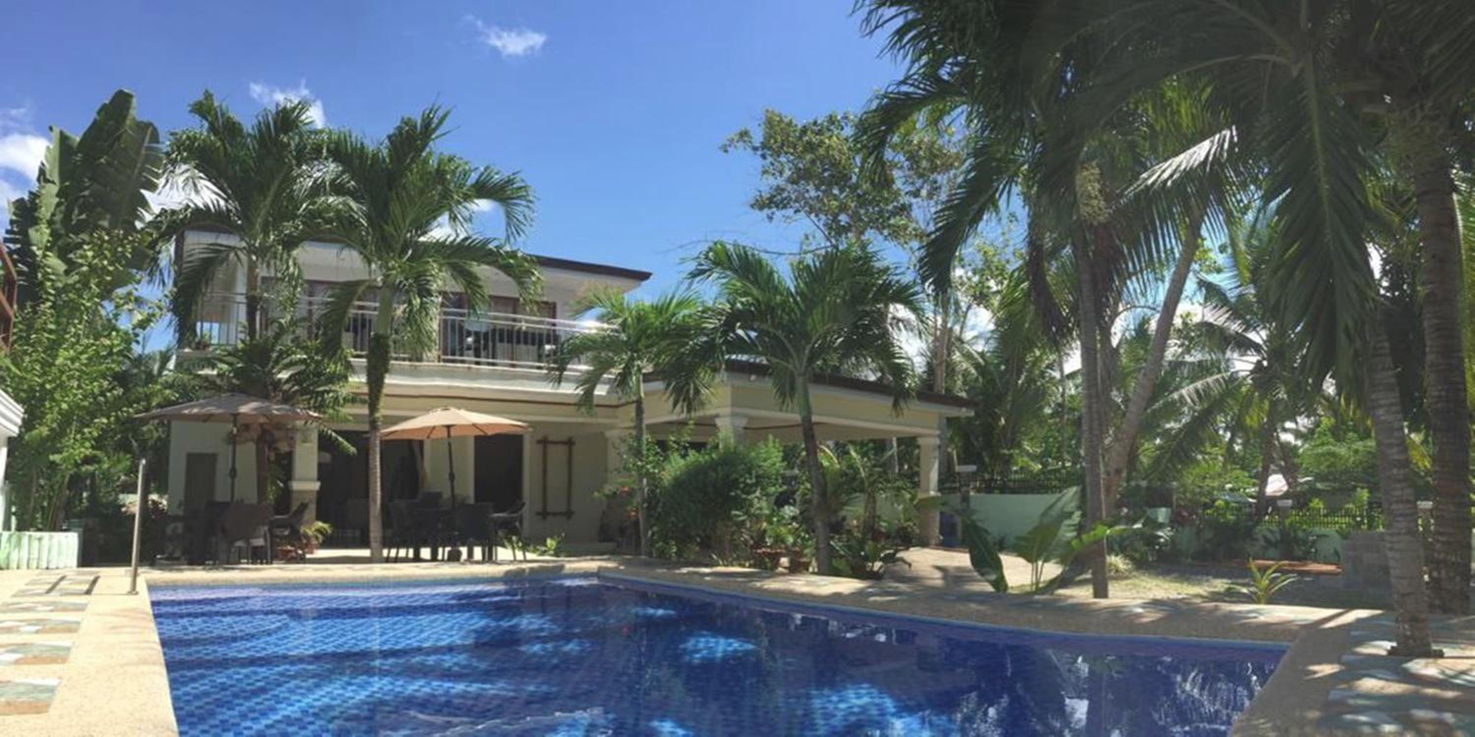 Avila's Hostel Moalboal near Beach view 5
