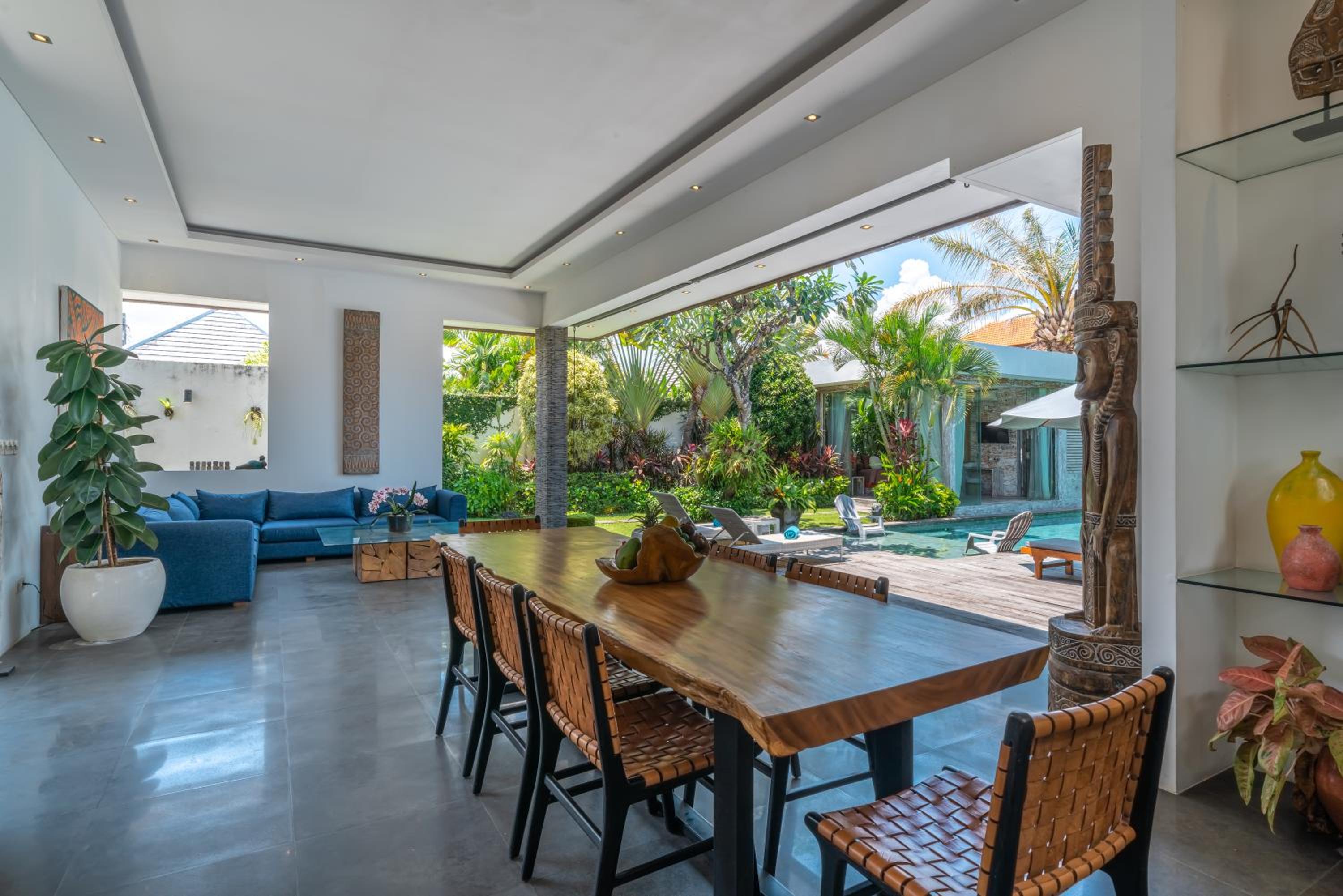 Villa Cempaka Ungu - Tranquil & Chic Pool 4-Bedroom Villa In The Heart Of Seminyak